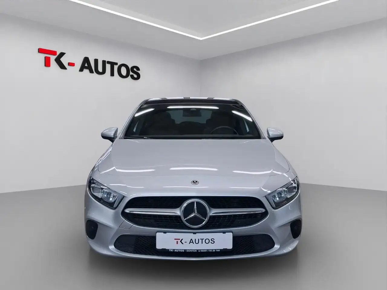 Mercedes-Benz A-Class 1.Hand,Navi,LED,Panorama,MBUX,Kamera,AHK, миниатюра 2