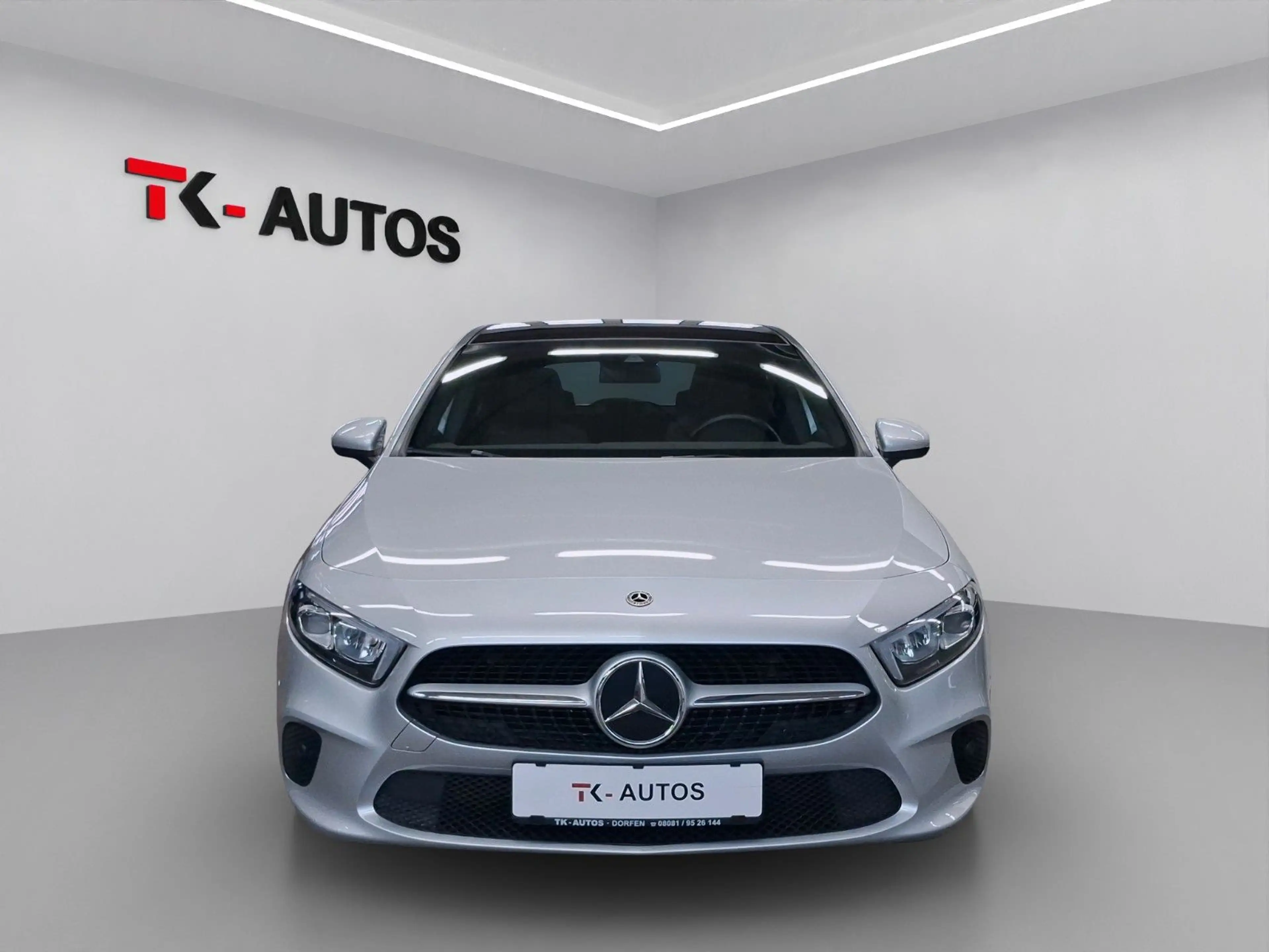 Mercedes-Benz A 200 1.Hand,Navi,LED,Panorama,MBUX,Kamera,AHK — photo 2