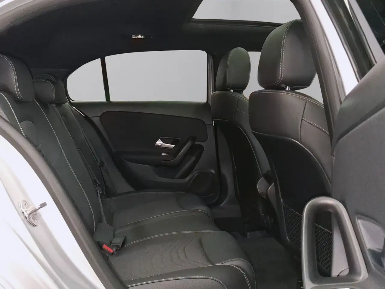Mercedes-Benz A-Class 1.Hand,Navi,LED,Panorama,MBUX,Kamera,AHK, миниатюра 24