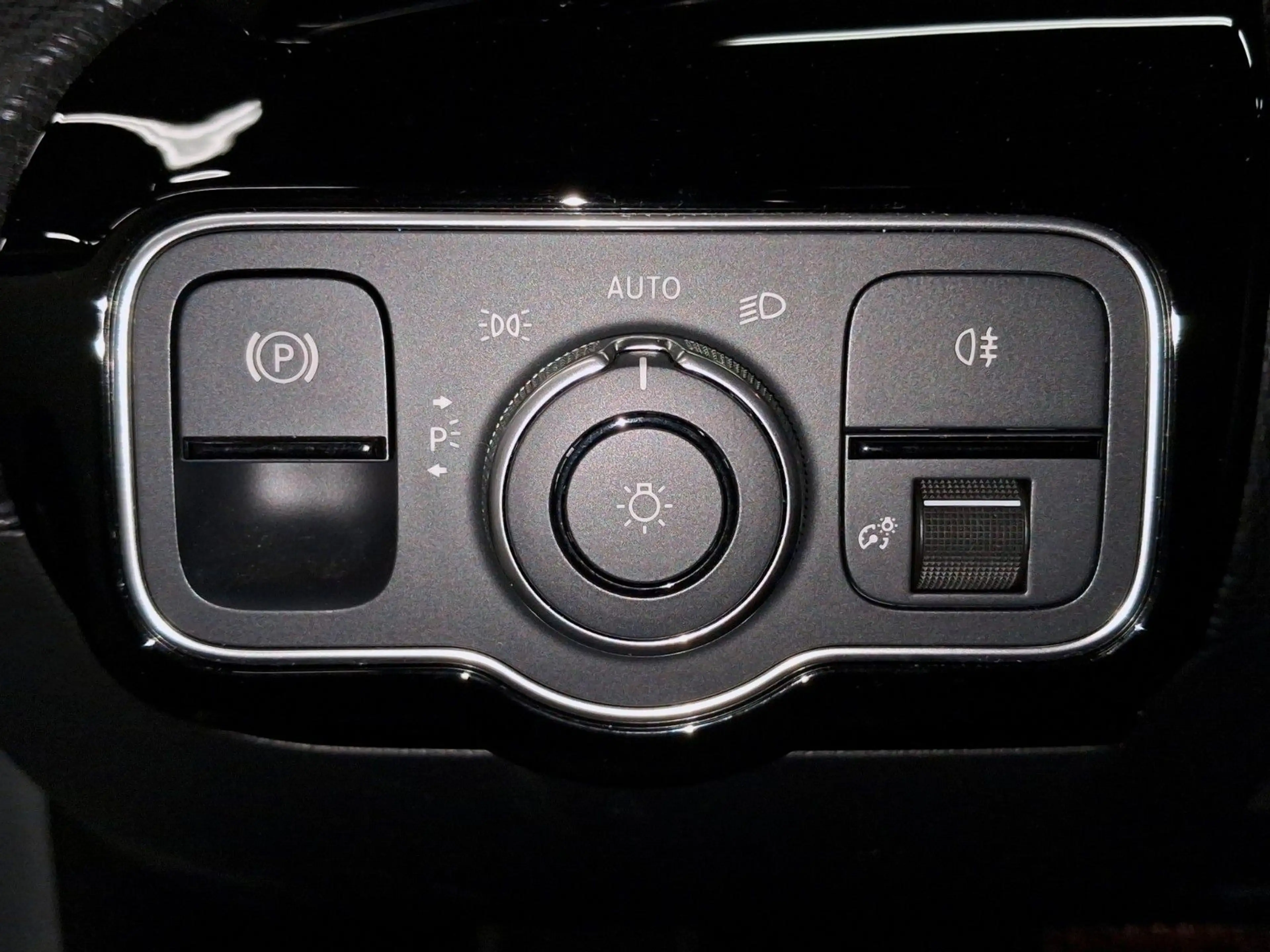 Mercedes-Benz A 200 1.Hand,Navi,LED,Panorama,MBUX,Kamera,AHK — photo 13