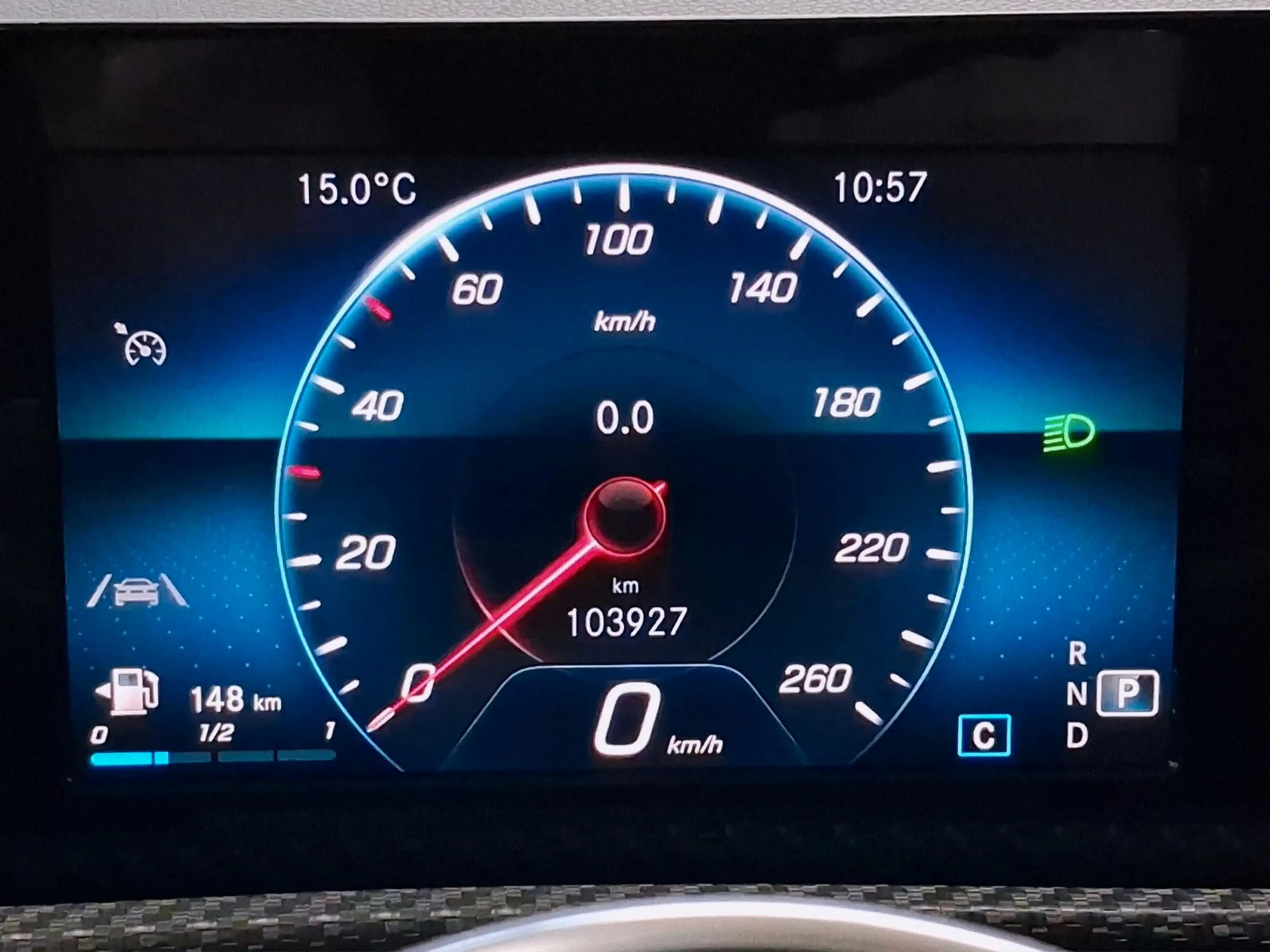 Mercedes-Benz A 200 1.Hand,Navi,LED,Panorama,MBUX,Kamera,AHK — photo 15