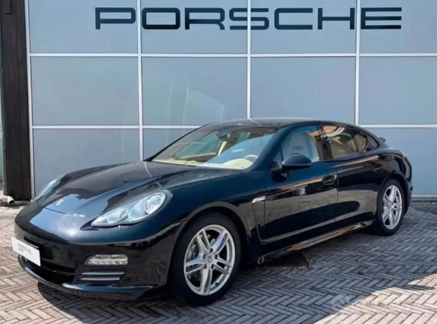 Porsche Panamera 3.6 4 Černá - 1