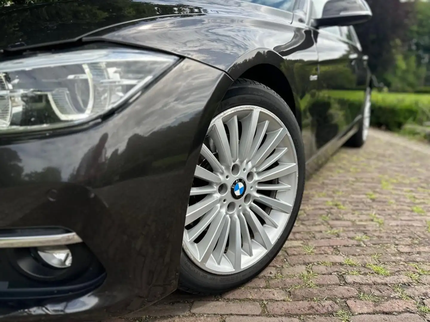 BMW 330 3-serie Touring 330i High Executive | Luxury | Pan Brązowy - 2