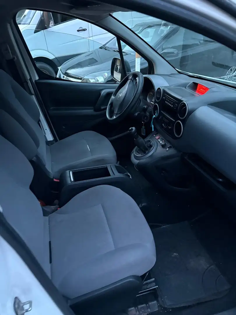 Peugeot PARTNER Blanc - 2