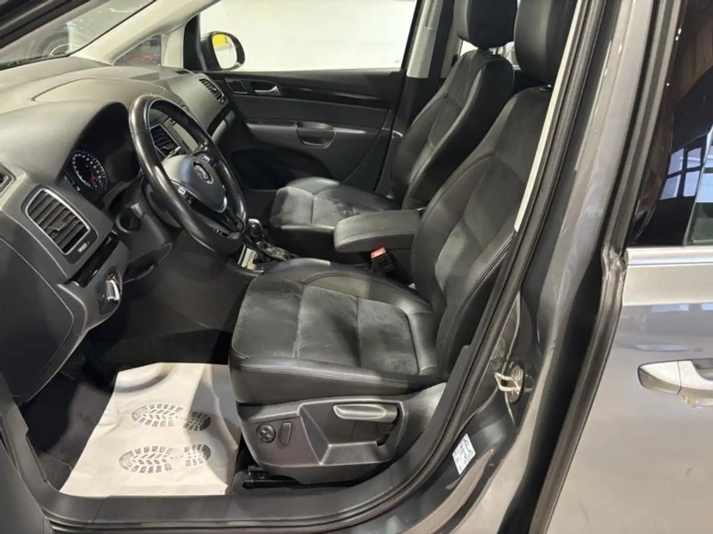 Volkswagen Sharan HIGHLINE SKY DSG 7-SITZER XENON NAVI PANORMADACH Grau - 2