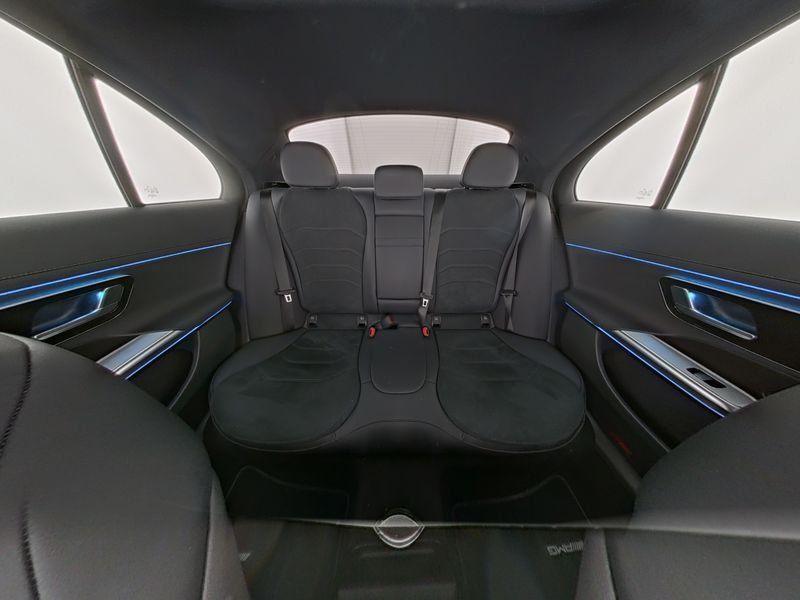 Mercedes-Benz E 220 d AMG Line Advanced/PANO/NIGHT/KAMERA/19" — photo 8