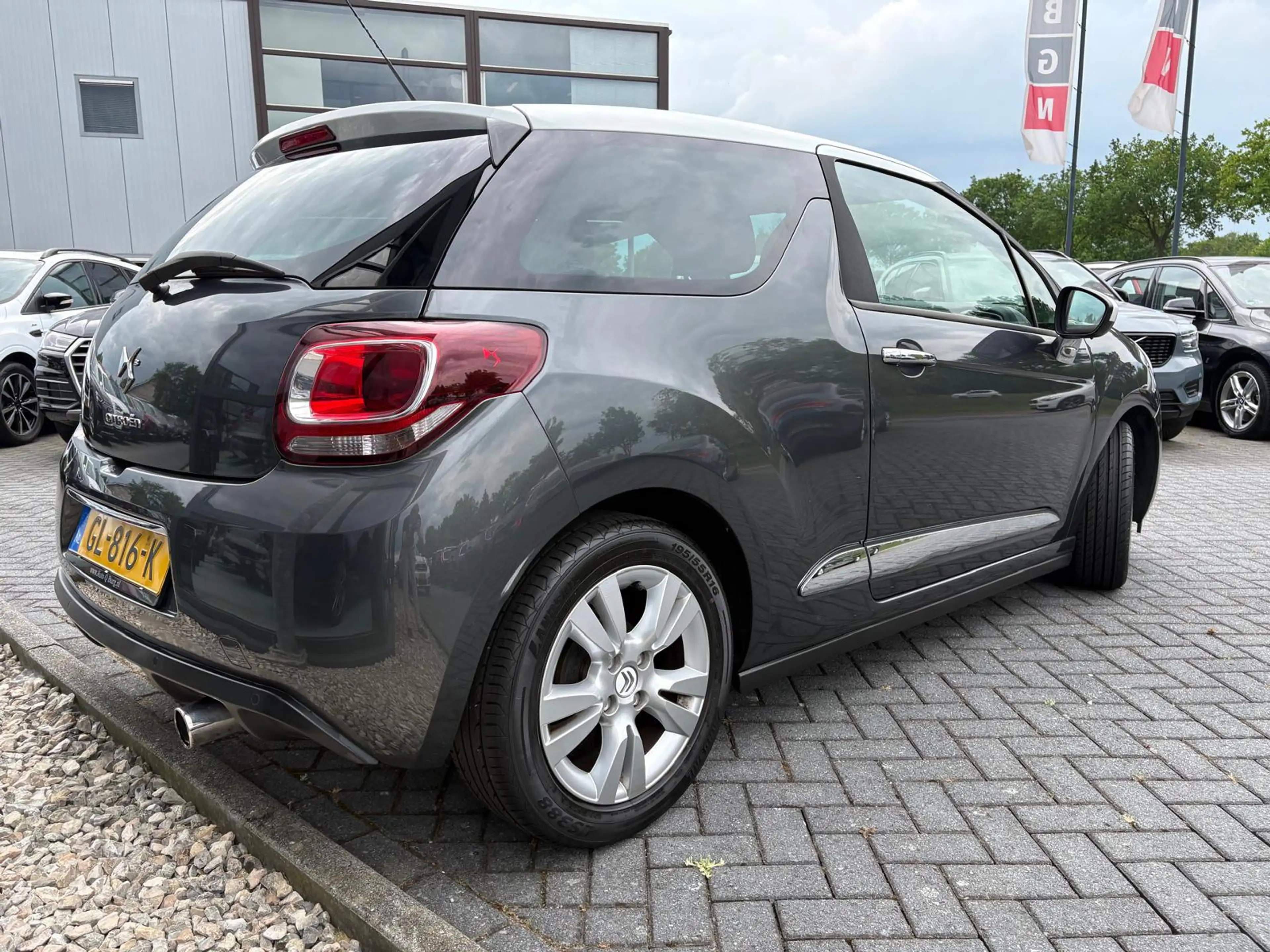 Citroen DS3 1.2 PureTech So Chic | PDC | Navi | Airco | Cruise — photo 7