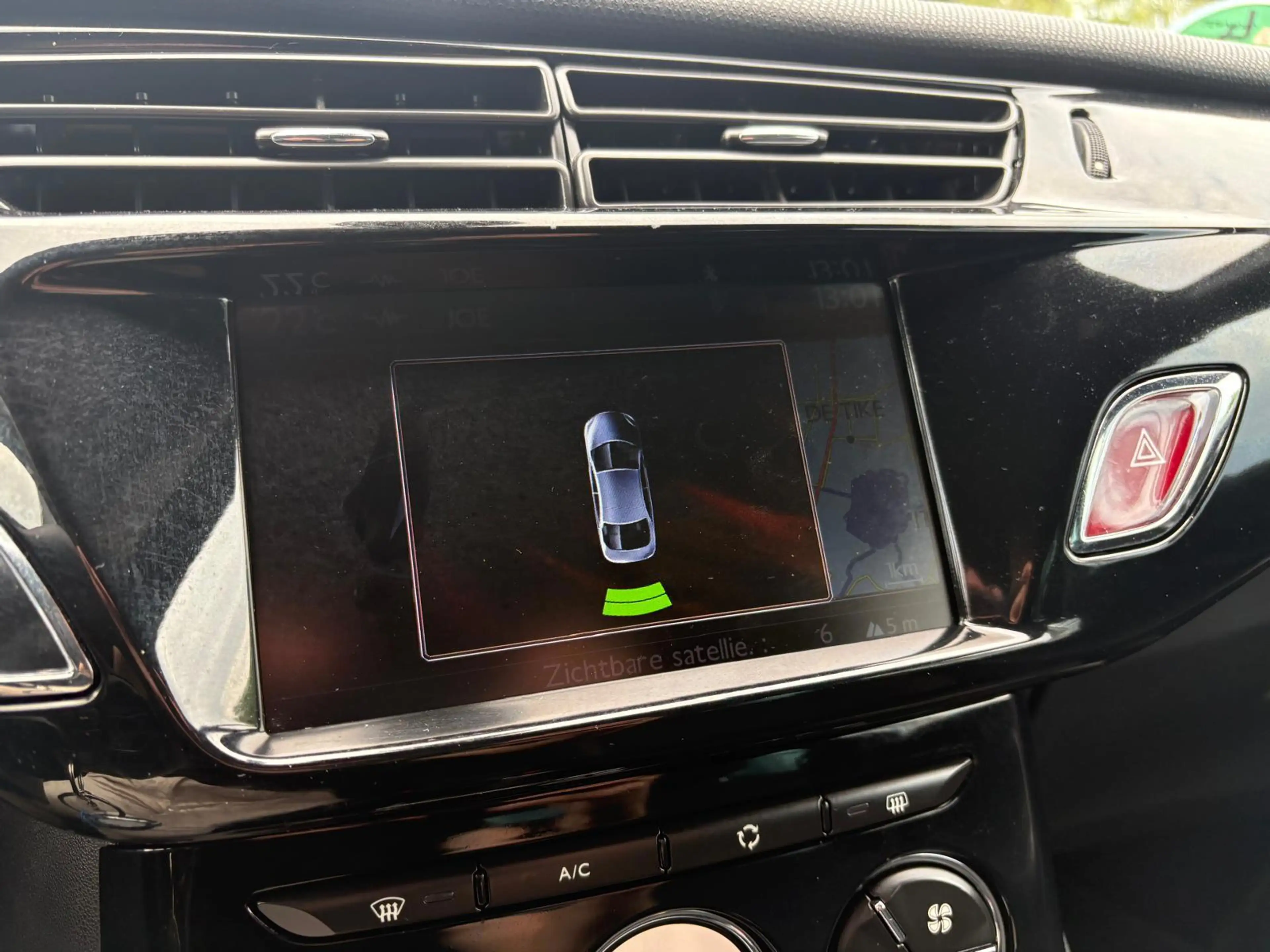 Citroen DS3 1.2 PureTech So Chic | PDC | Navi | Airco | Cruise — photo 26