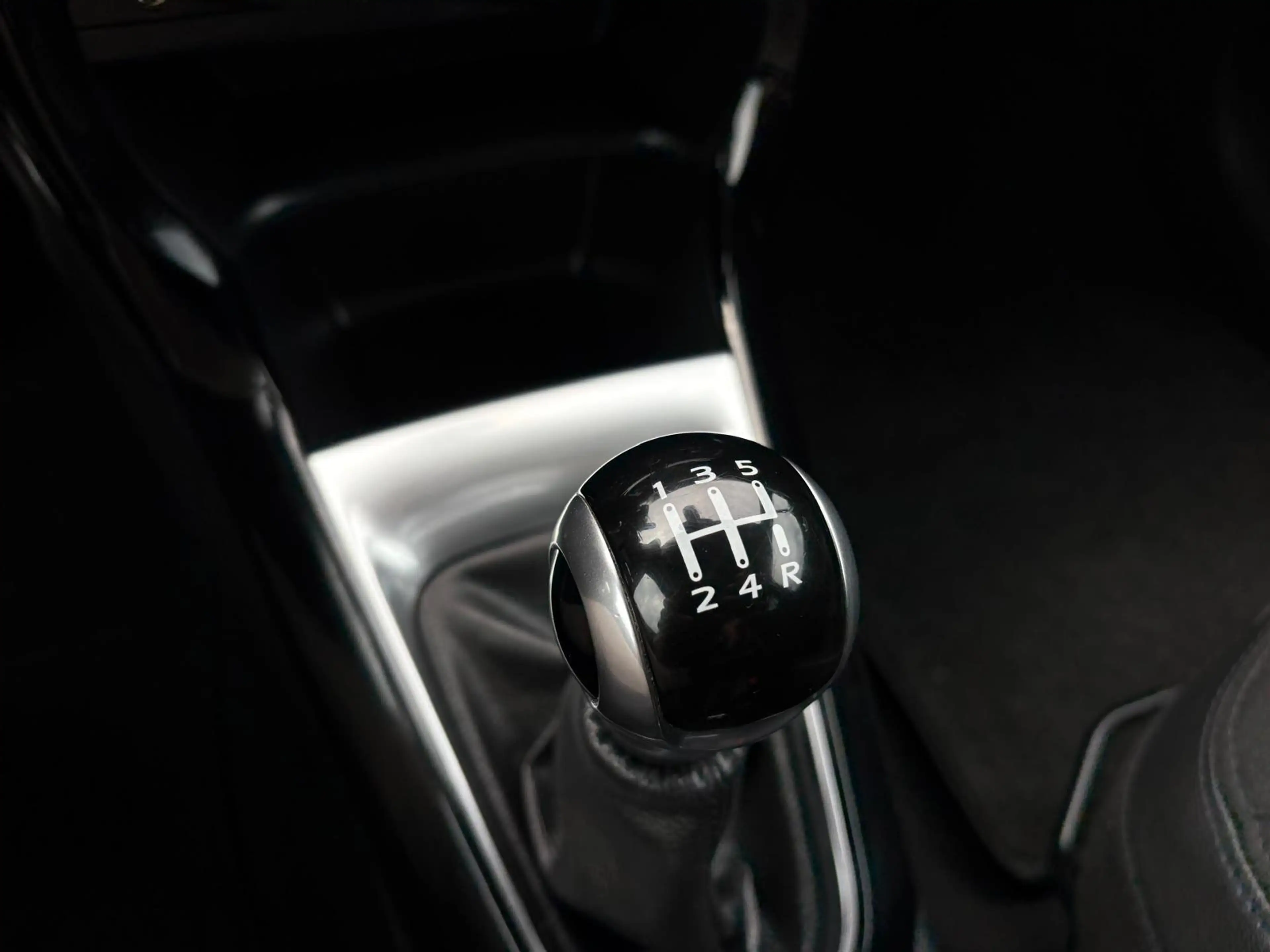 Citroen DS3 1.2 PureTech So Chic | PDC | Navi | Airco | Cruise — photo 17