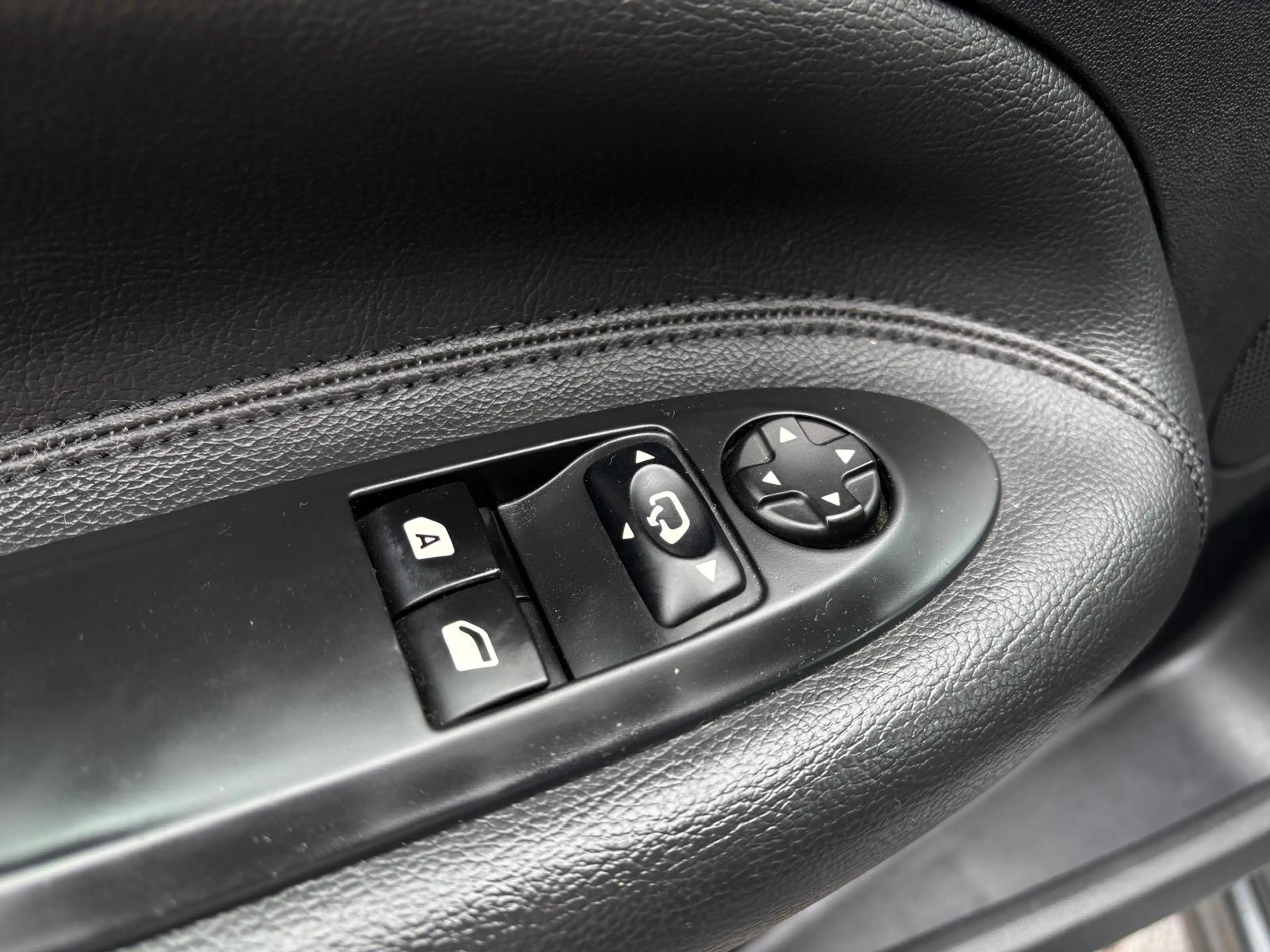 Citroen DS3 1.2 PureTech So Chic | PDC | Navi | Airco | Cruise — photo 14