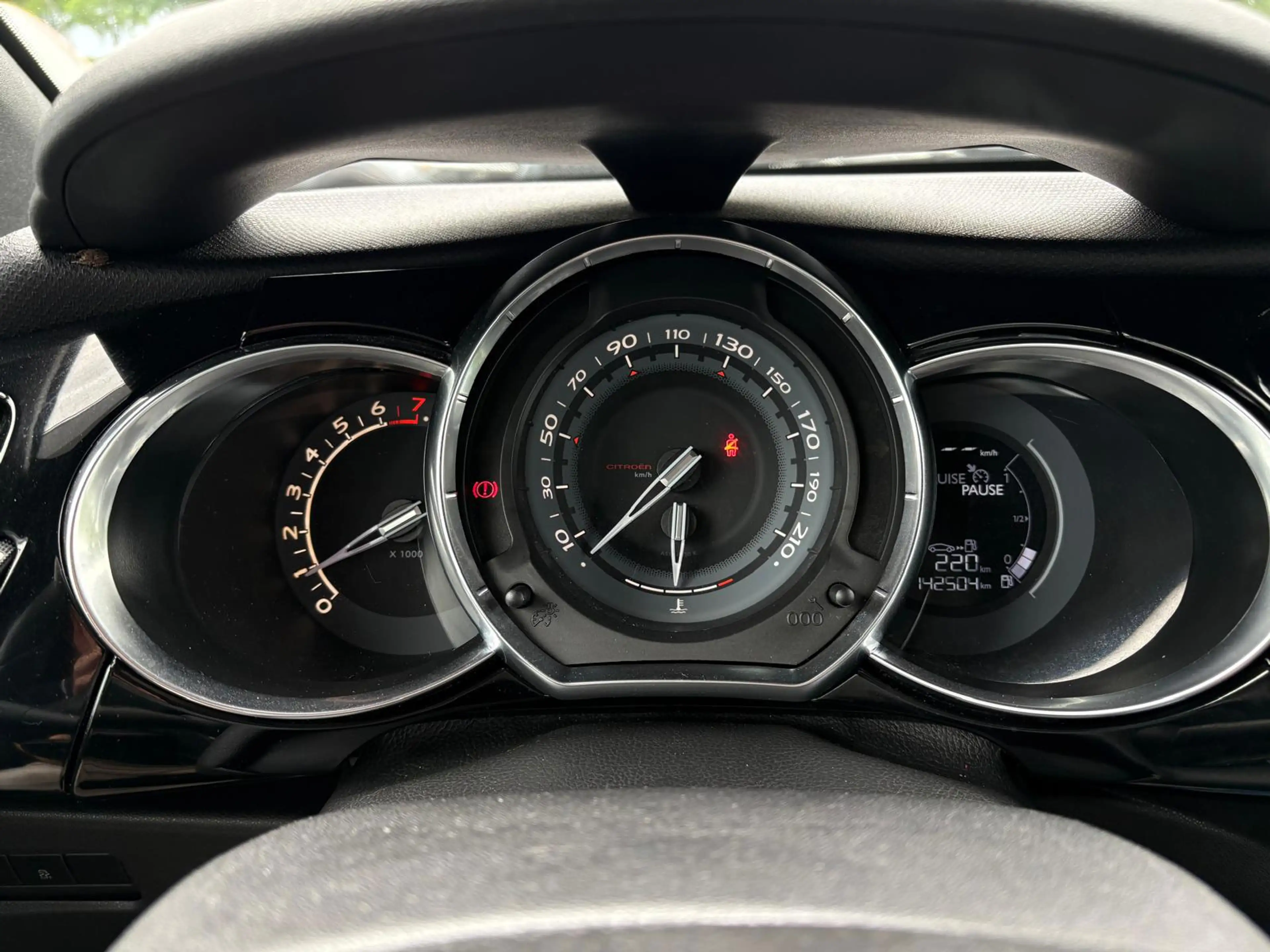 Citroen DS3 1.2 PureTech So Chic | PDC | Navi | Airco | Cruise — photo 16