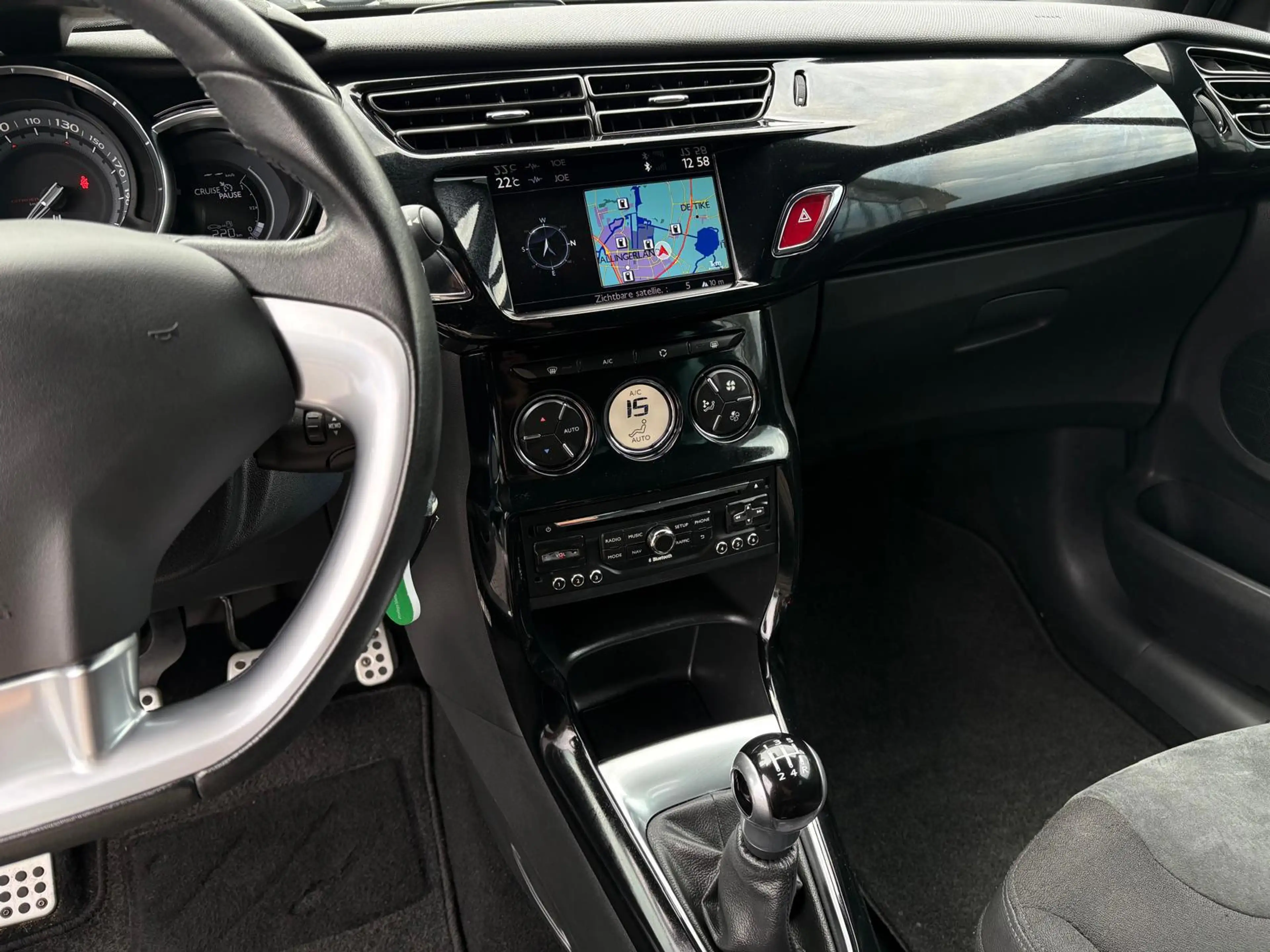 Citroen DS3 1.2 PureTech So Chic | PDC | Navi | Airco | Cruise — photo 15