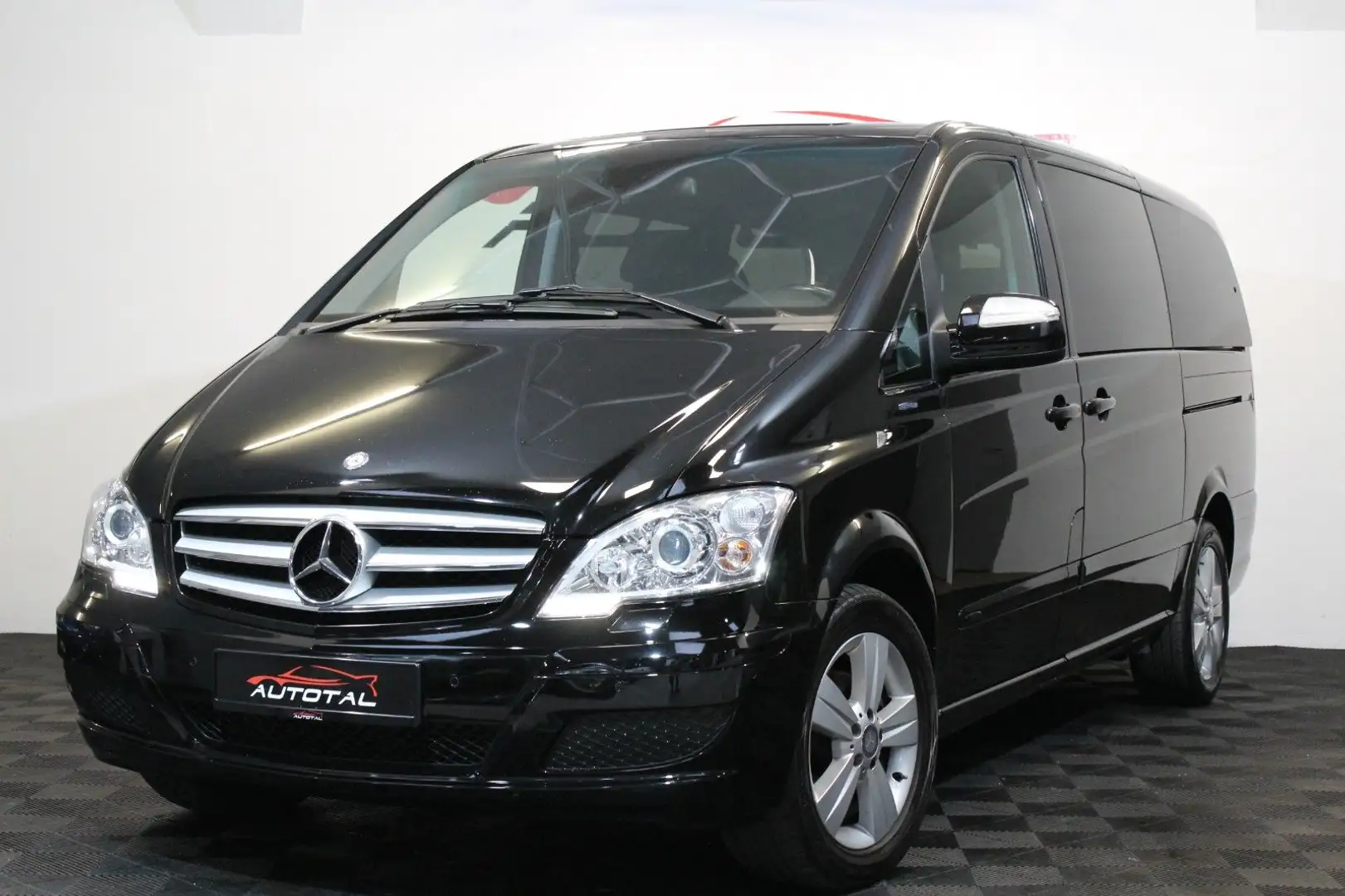 Mercedes-Benz Viano 2.2 CDI*Edition lang*Automatik*2xSchiebet. Noir - 1