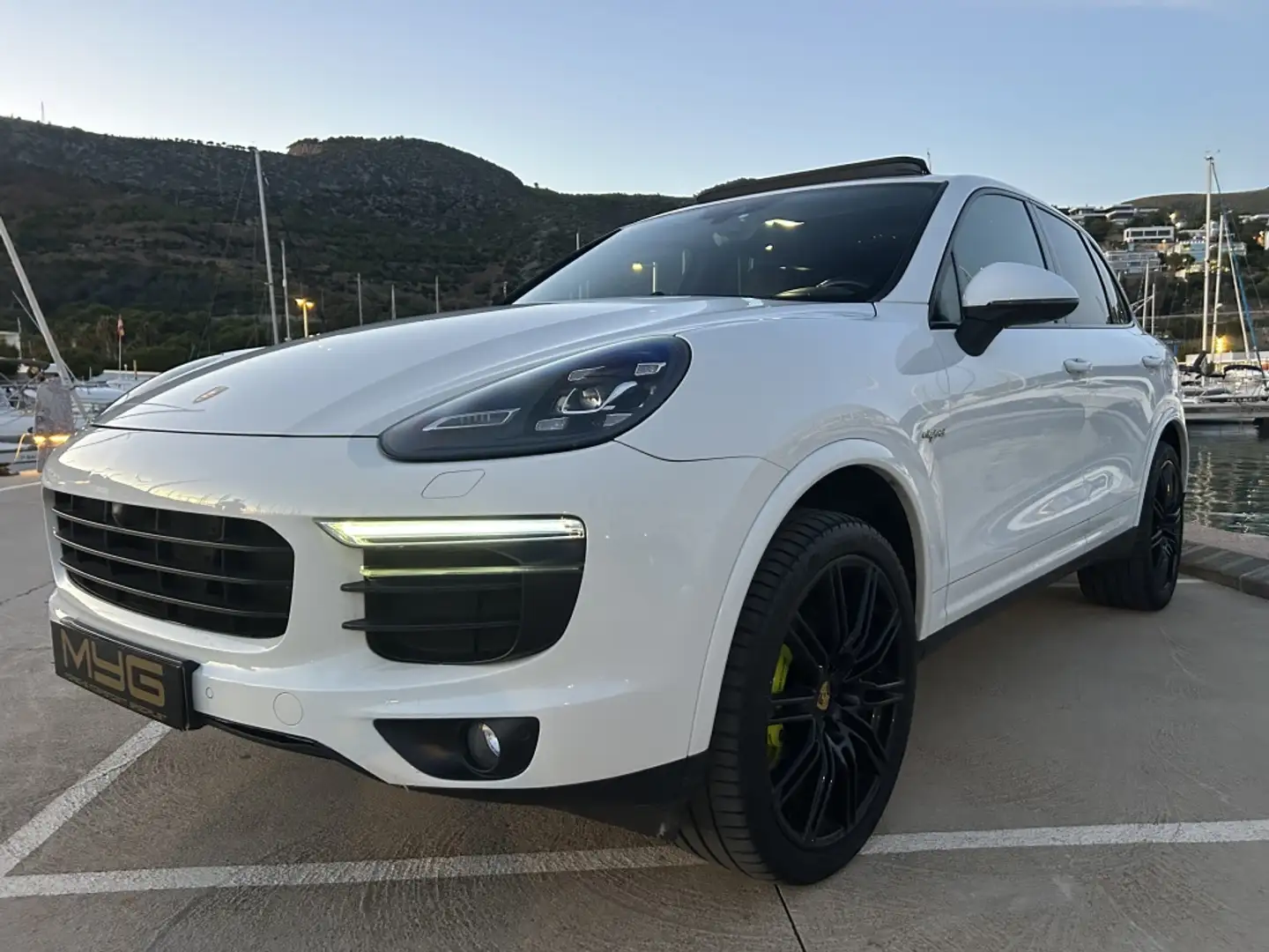 Porsche Cayenne S E-Hybrid Platinum Edition Blanc - 1