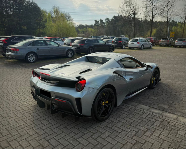 Ferrari 488 Spider JBL/Approved/Lift/Carbon — photo 10