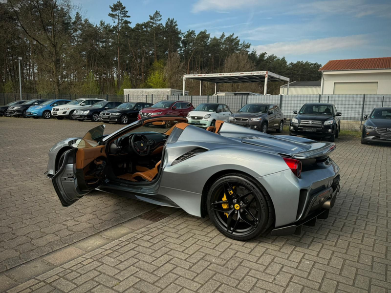 Ferrari 488 Spider JBL/Approved/Lift/Carbon — photo 4