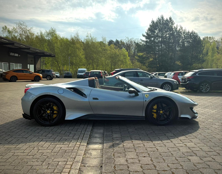 Ferrari 488 Spider JBL/Approved/Lift/Carbon — photo 6