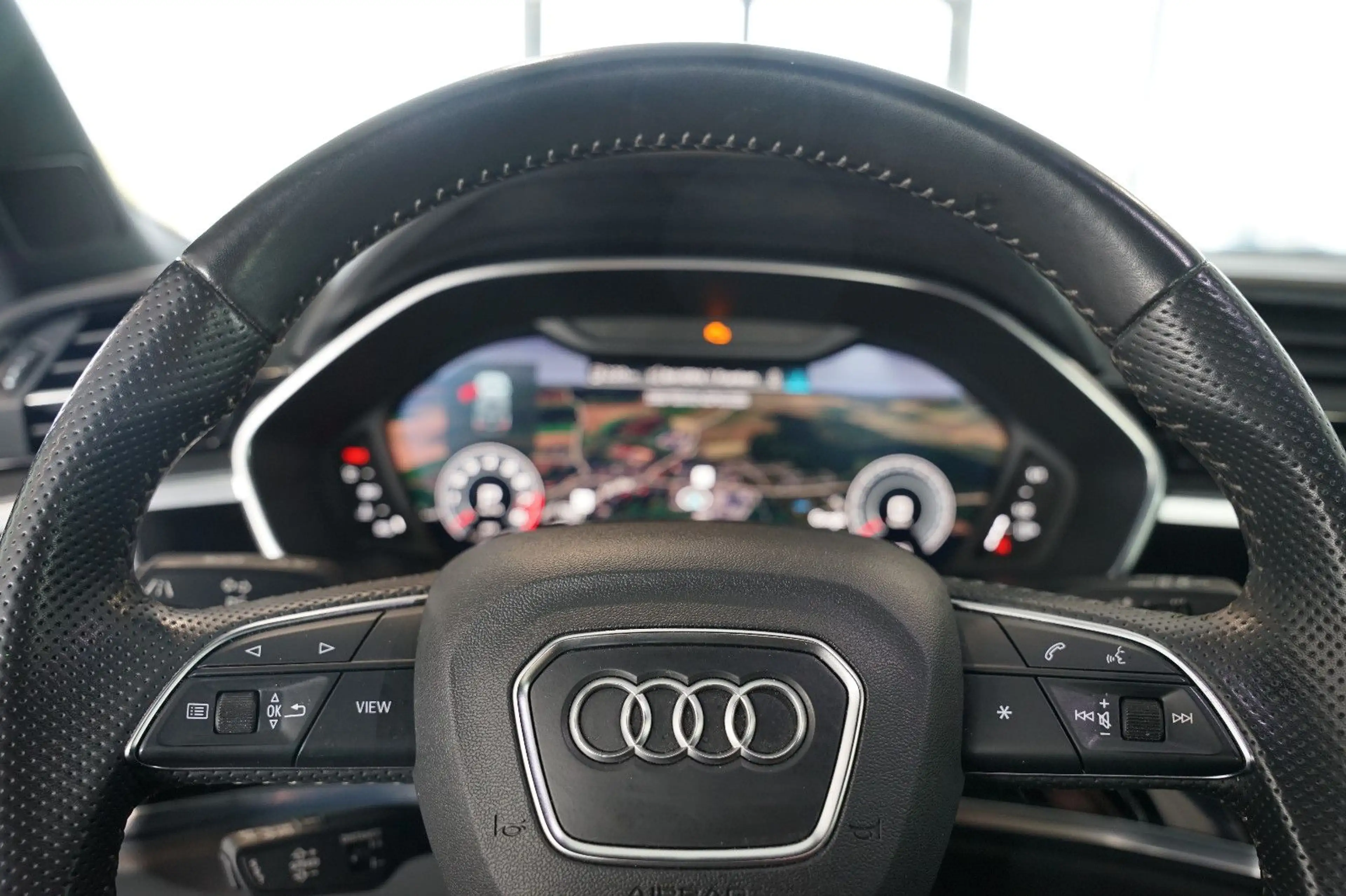 Audi Q3 40 TFSI quattro S line | MMI Navi | Matrix — photo 15