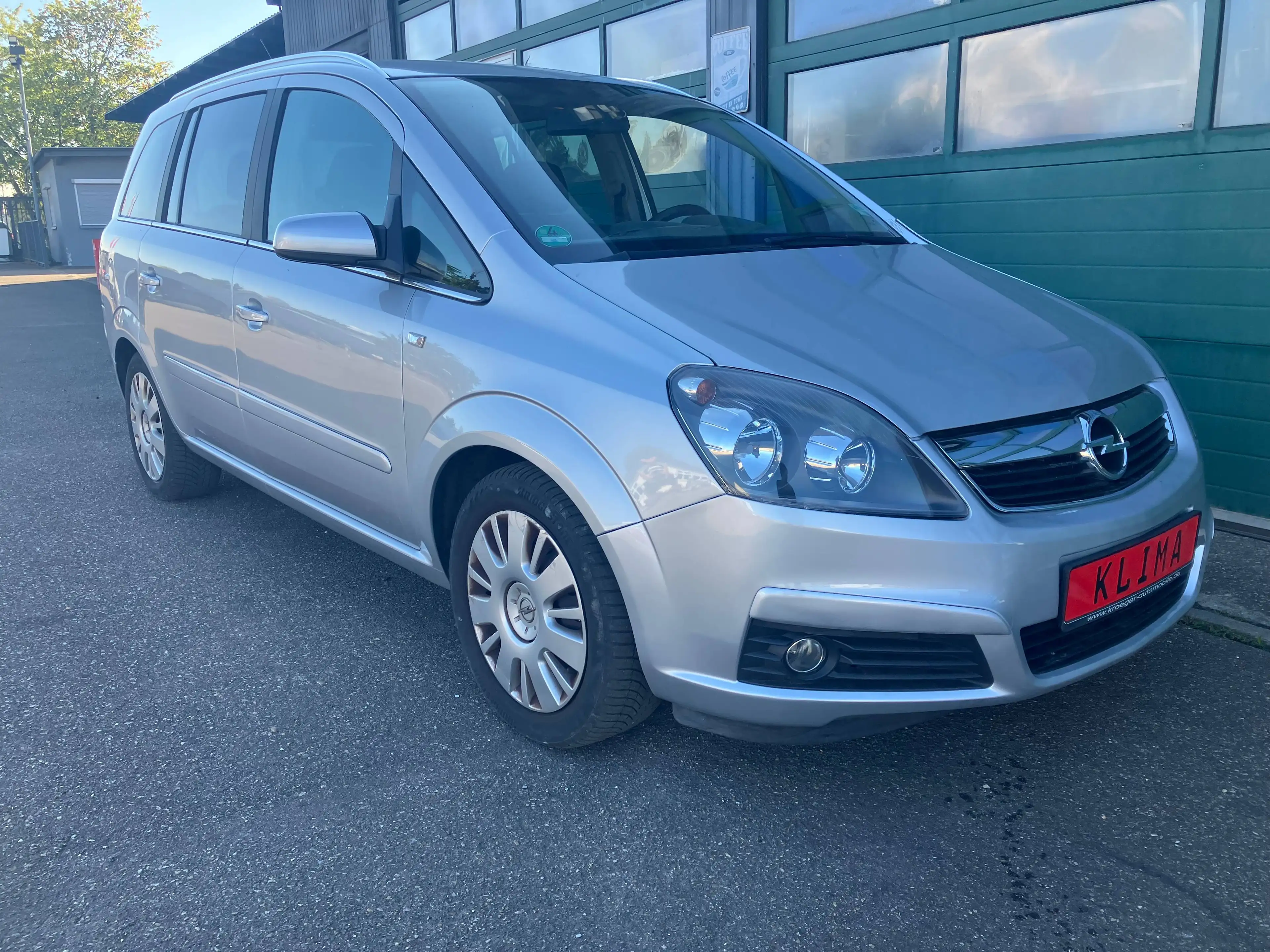 Opel Zafira 1.6 Edition Klima 7-Sitzer AHK Zahnriemen Neu — photo 3