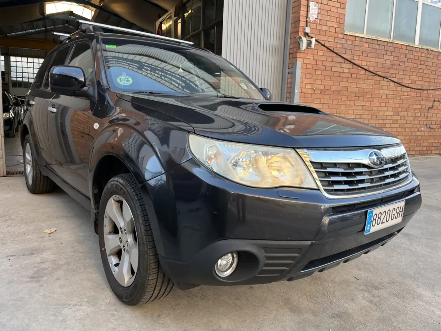 Subaru Forester 2.0D XS Limited Negro - 1