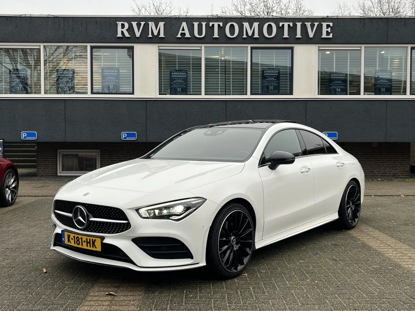 Mercedes-Benz CLA 200 Business Solution AMG VAN: €34.900,- | VOOR: €31.8 Weiß - 2