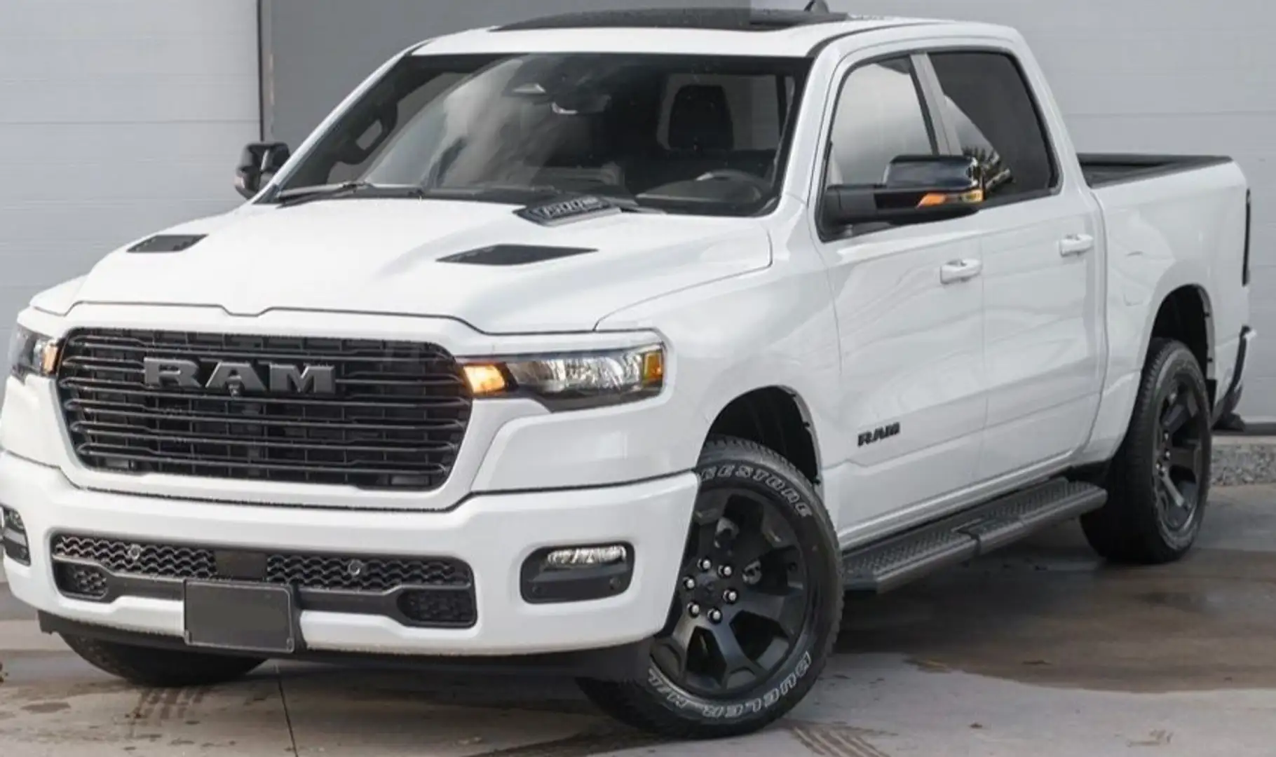 Dodge RAM 5.7L V8 Rebel Blanco - 1