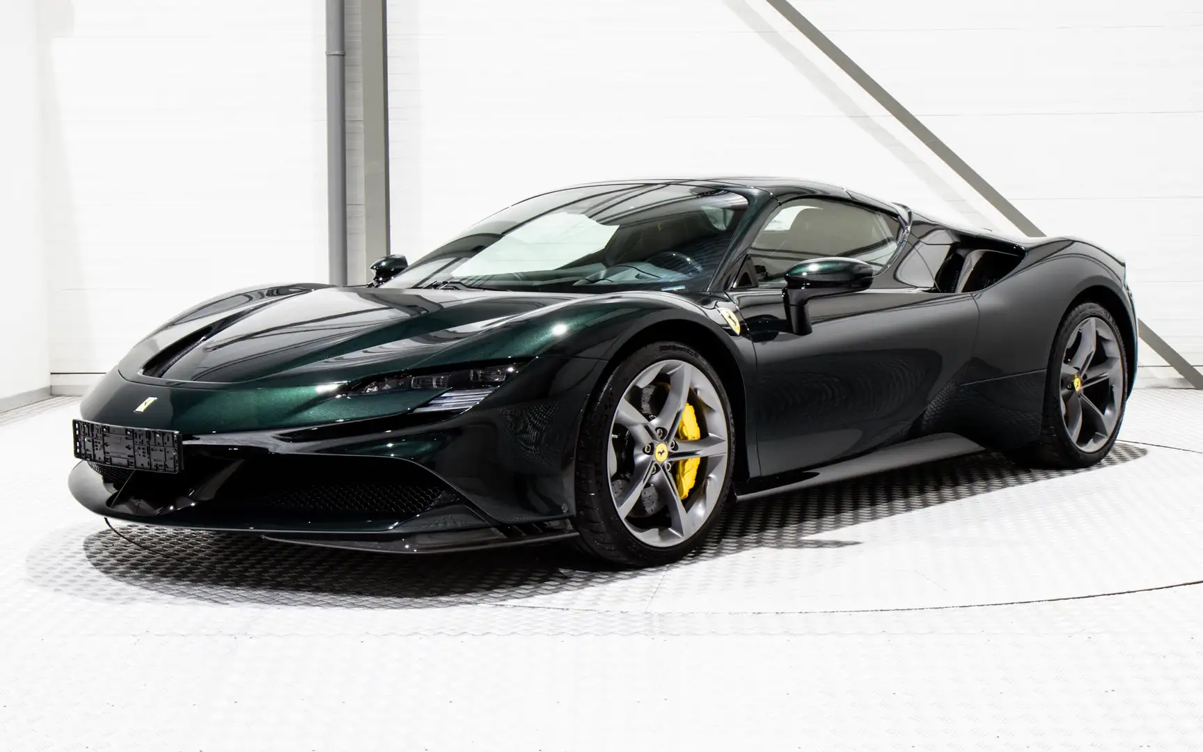 Ferrari SF90 Spider 4.0 V8 -LIFT-CARBON-VERDE ZELTWEG Verde - 2
