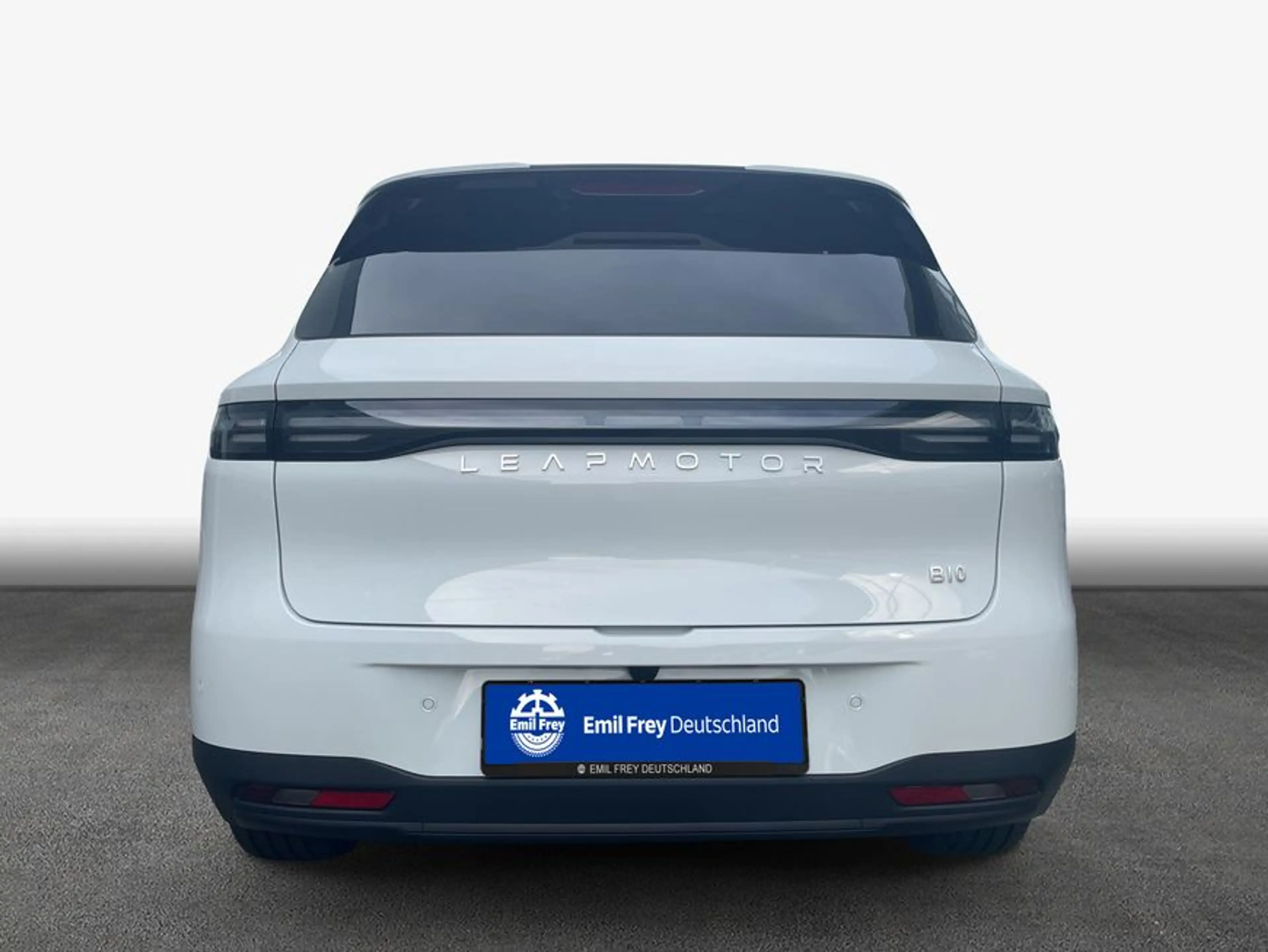 Leapmotor B10 67,1 kWh Design Pro Max — photo 5
