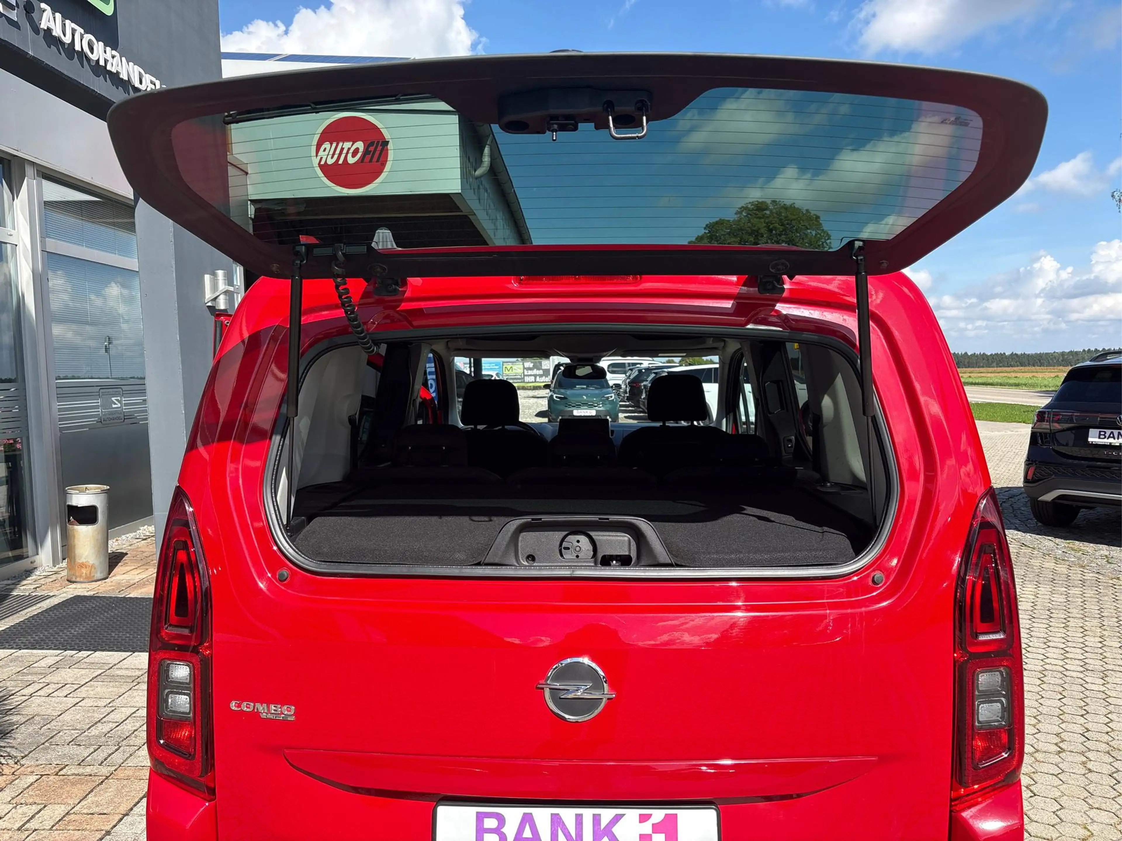 Opel Combo Life 1.5 D Edition 2xSCHIEBETÜREN+ANHÄNGERKUPPLUNG+K... — photo 14