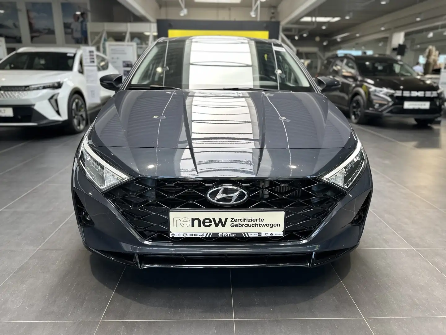 Hyundai i20 1.0 T-GDI 48V-Hybrid DCT Select Grau - 2