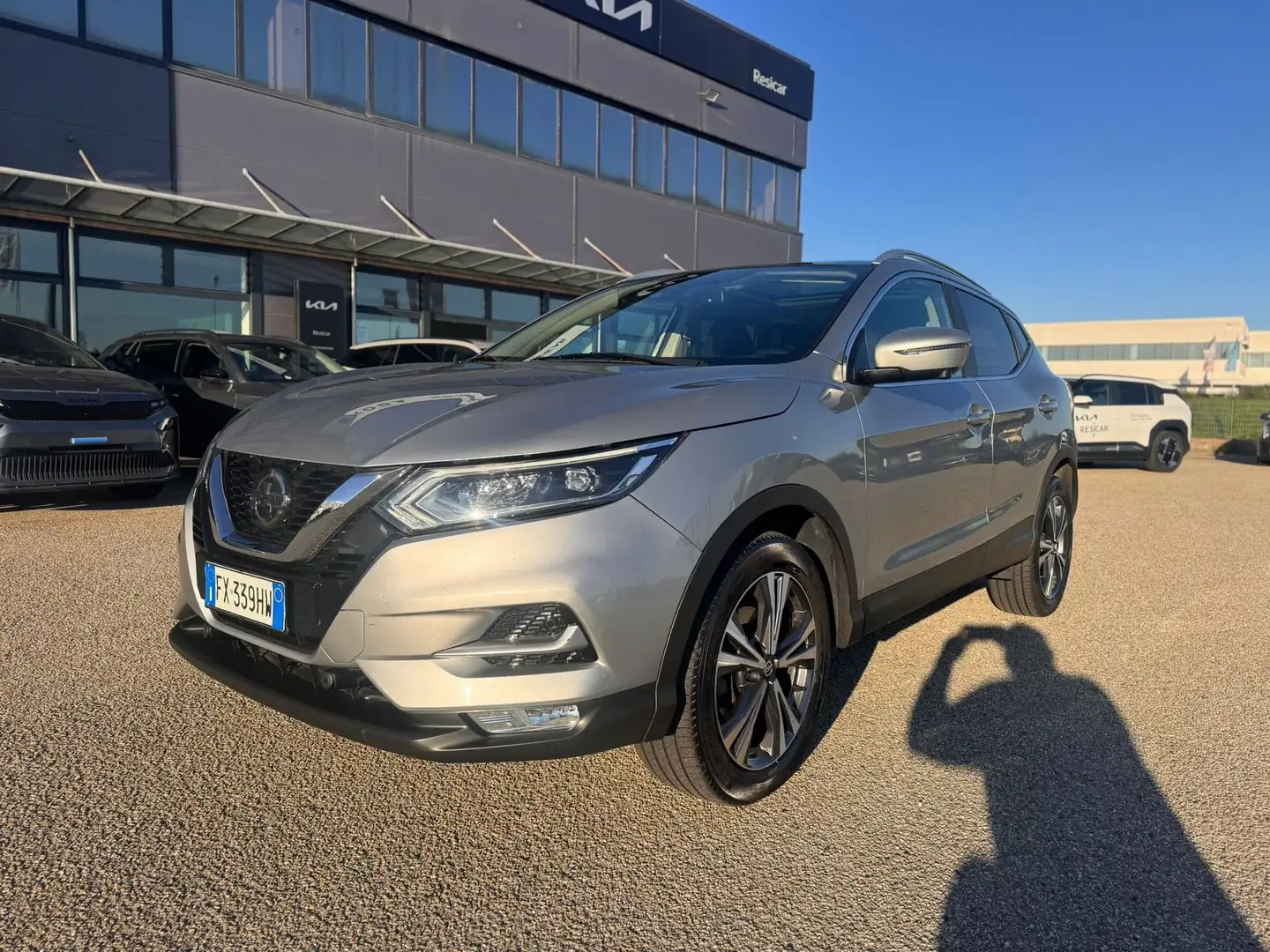 Nissan Qashqai Qashqai 1.3 DIG-T 140 CV N-Connecta Gris - 1