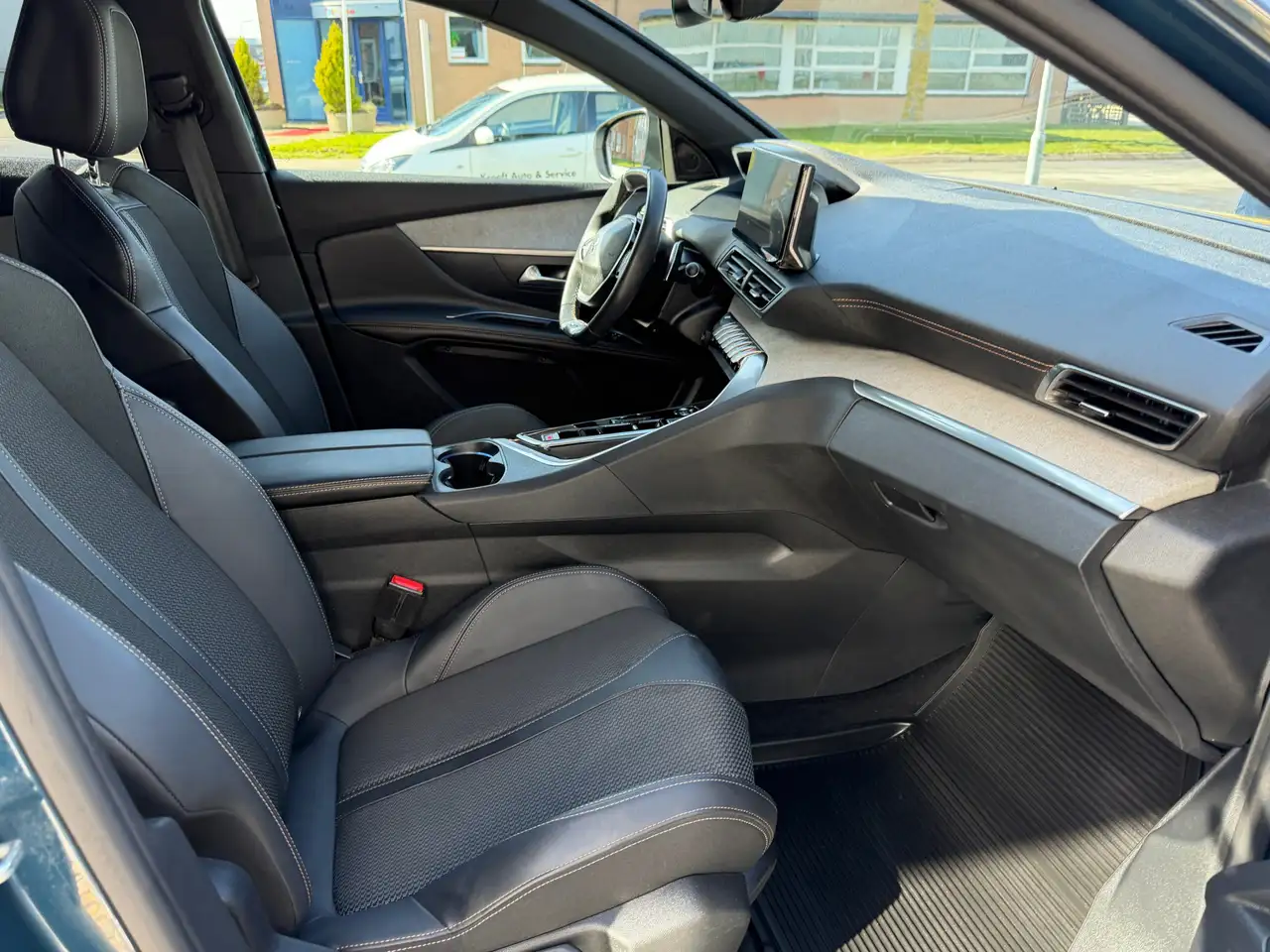 Peugeot 3008 1.2 PureTech GT Trekhaak | Camera | Automaat | 17