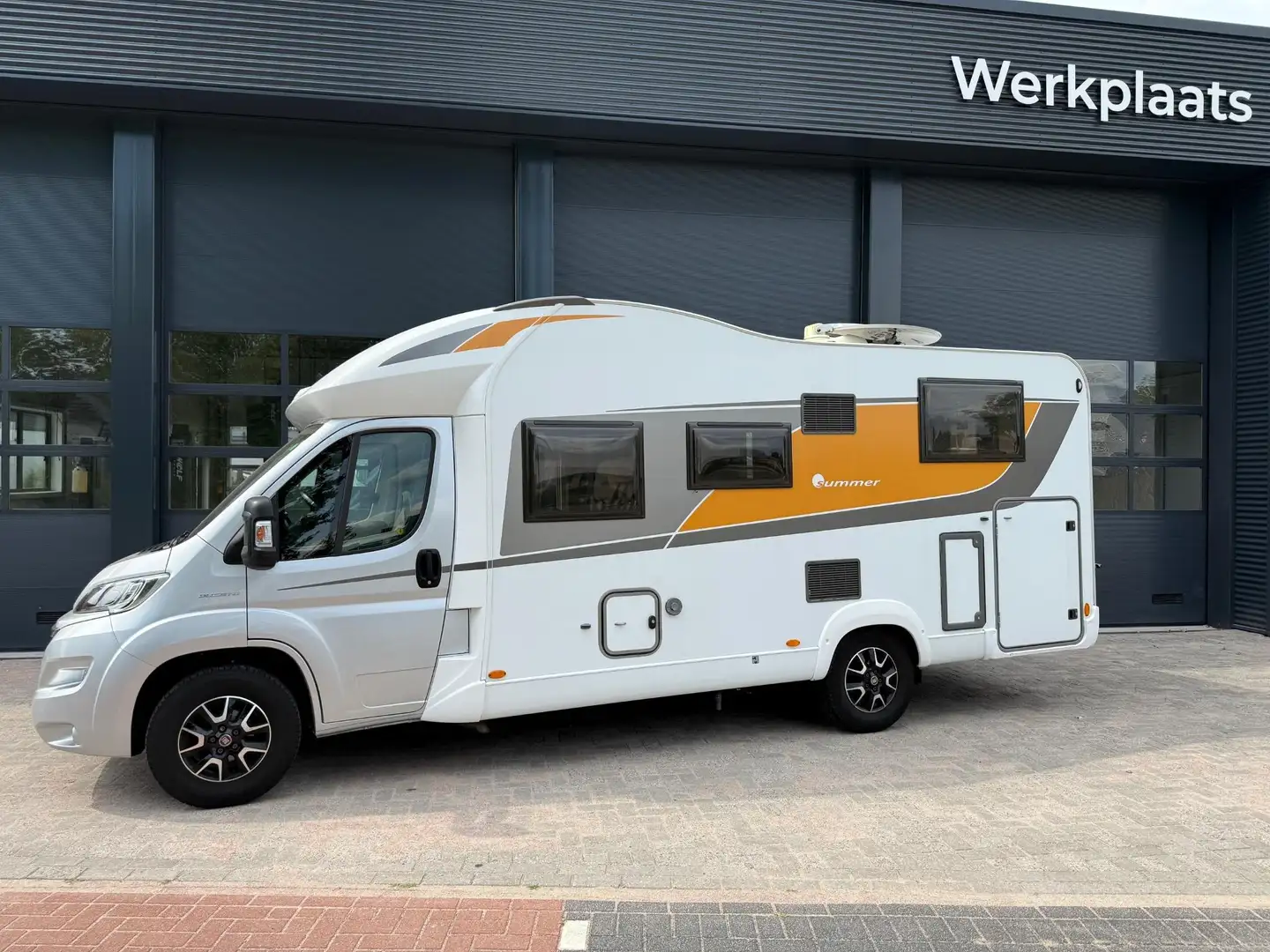 Bürstner Ixeo Time 726G met Hefbed Weiß - 2