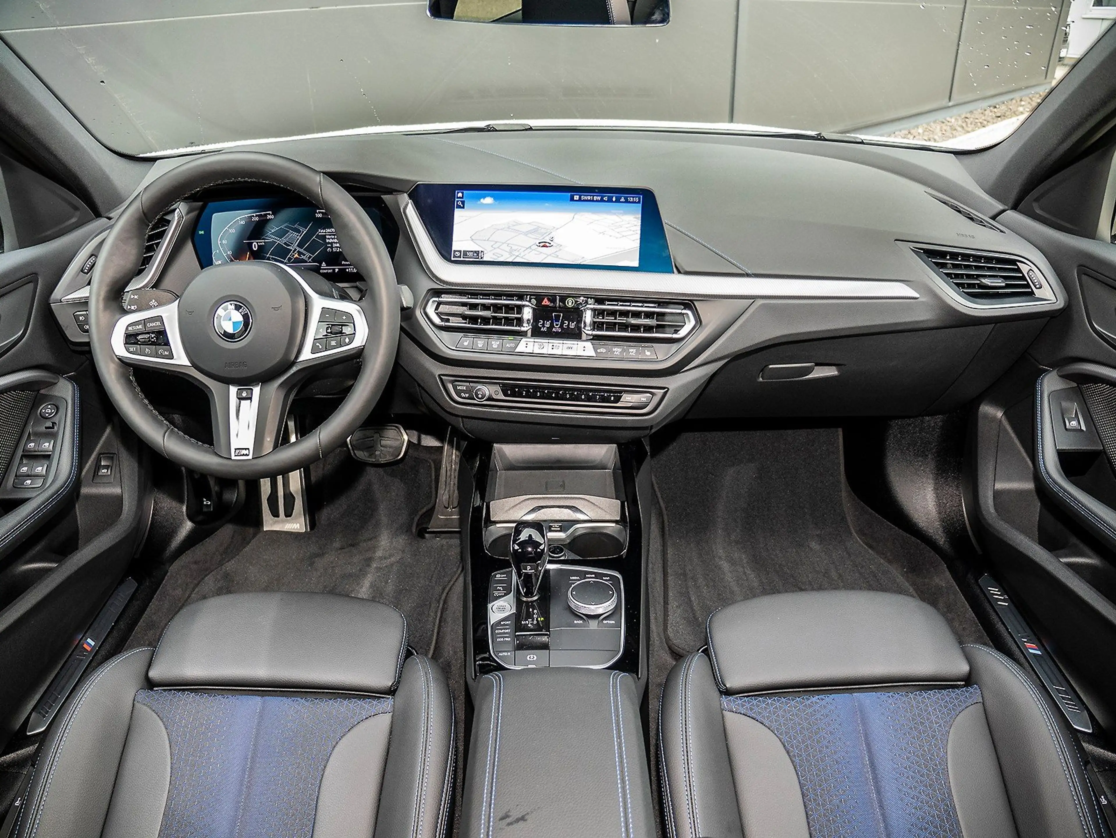 BMW 118 i 5-Tür. M Sportpaket LED Kamera DAB 1VB — photo 5