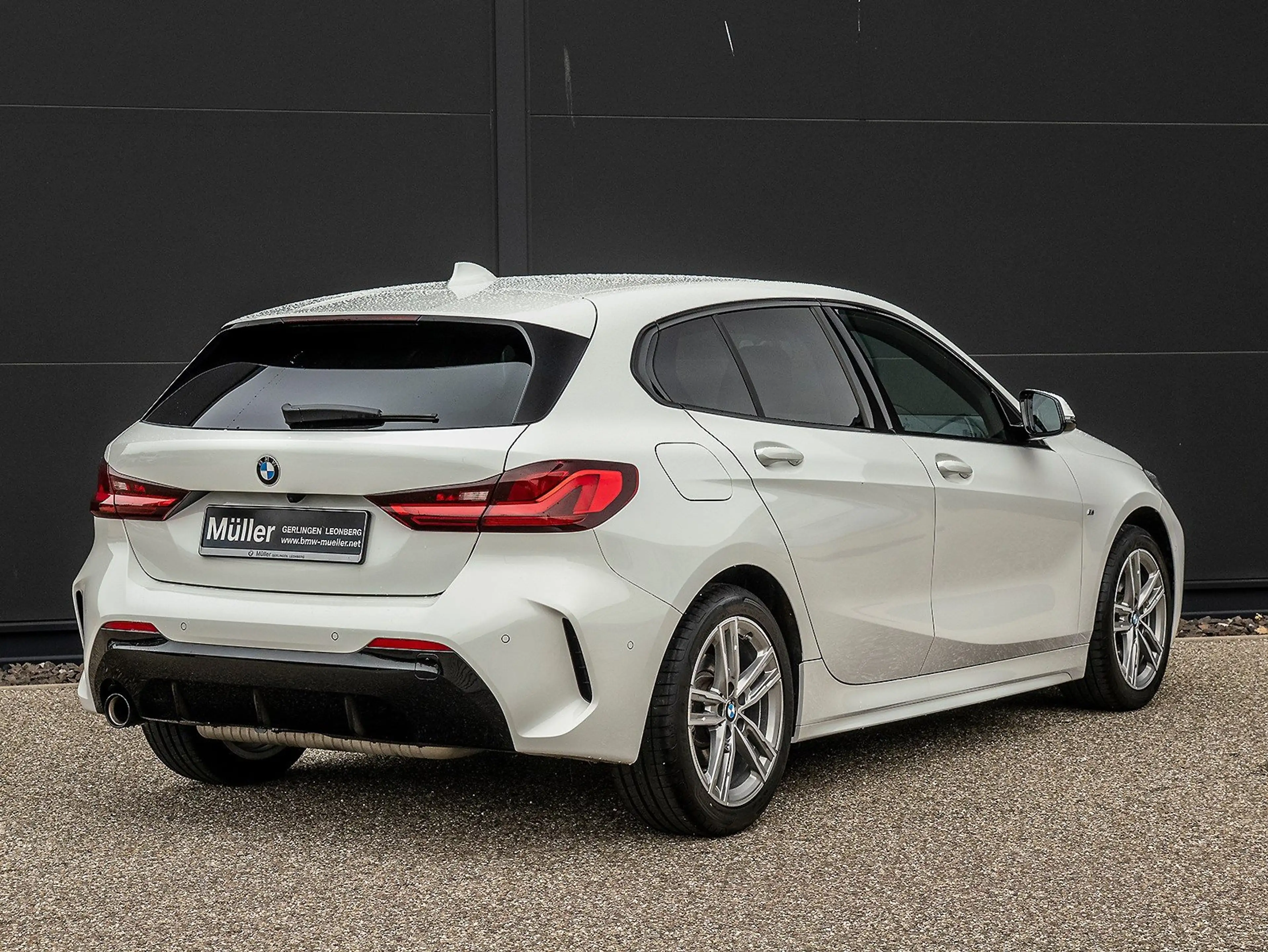 BMW 118 i 5-Tür. M Sportpaket LED Kamera DAB 1VB — photo 2