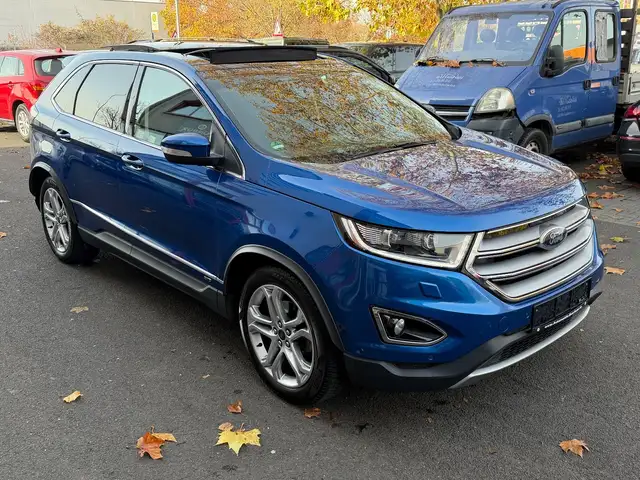Ford Edge Titanium 4x4~PANO~RFK~SPUR~EU6