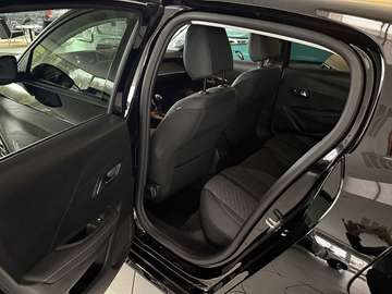 Bild 5 Peugeot 208 PureTech 100 Allure