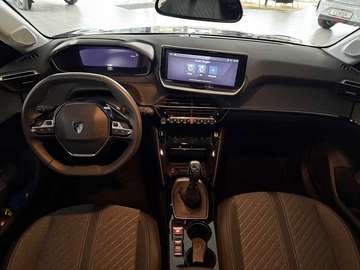 Bild 6 Peugeot 208 PureTech 100 Allure