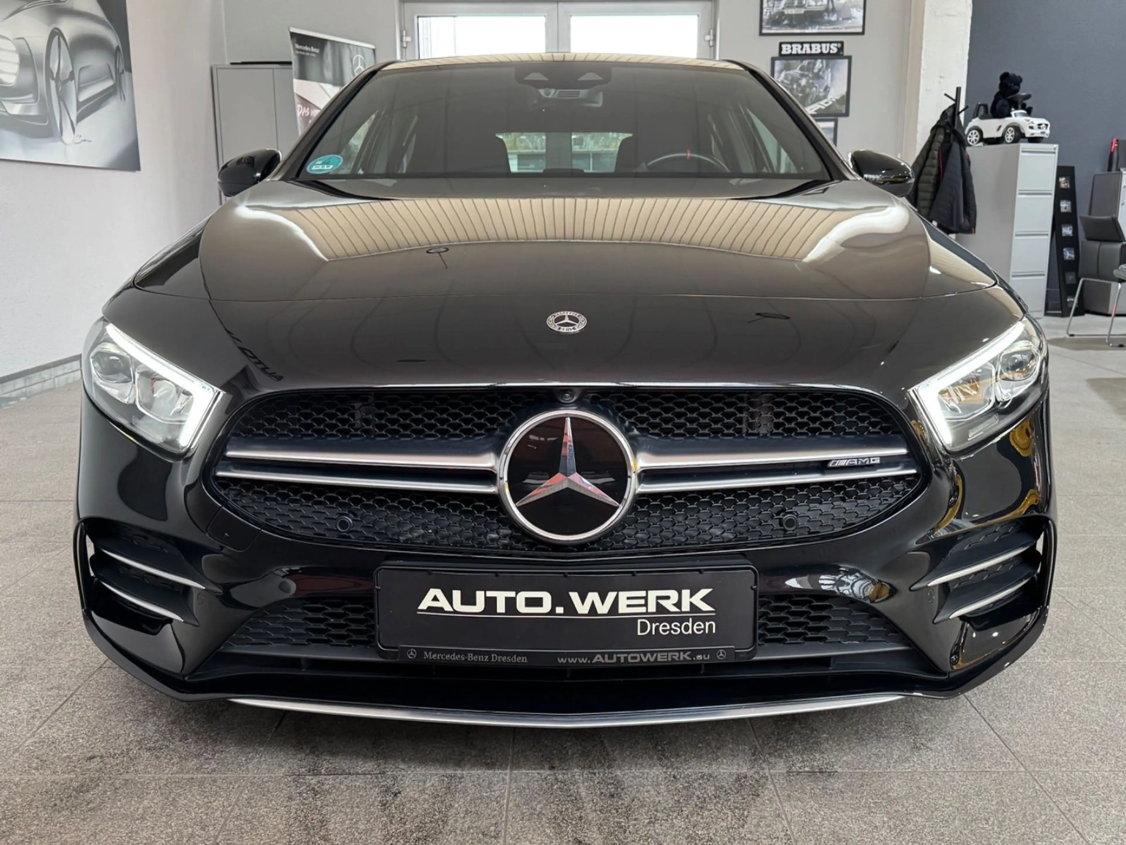 Mercedes-Benz A 35 AMG 4M*BURMESTER*DISTRONIC*360°KAMERA*LED — photo 11