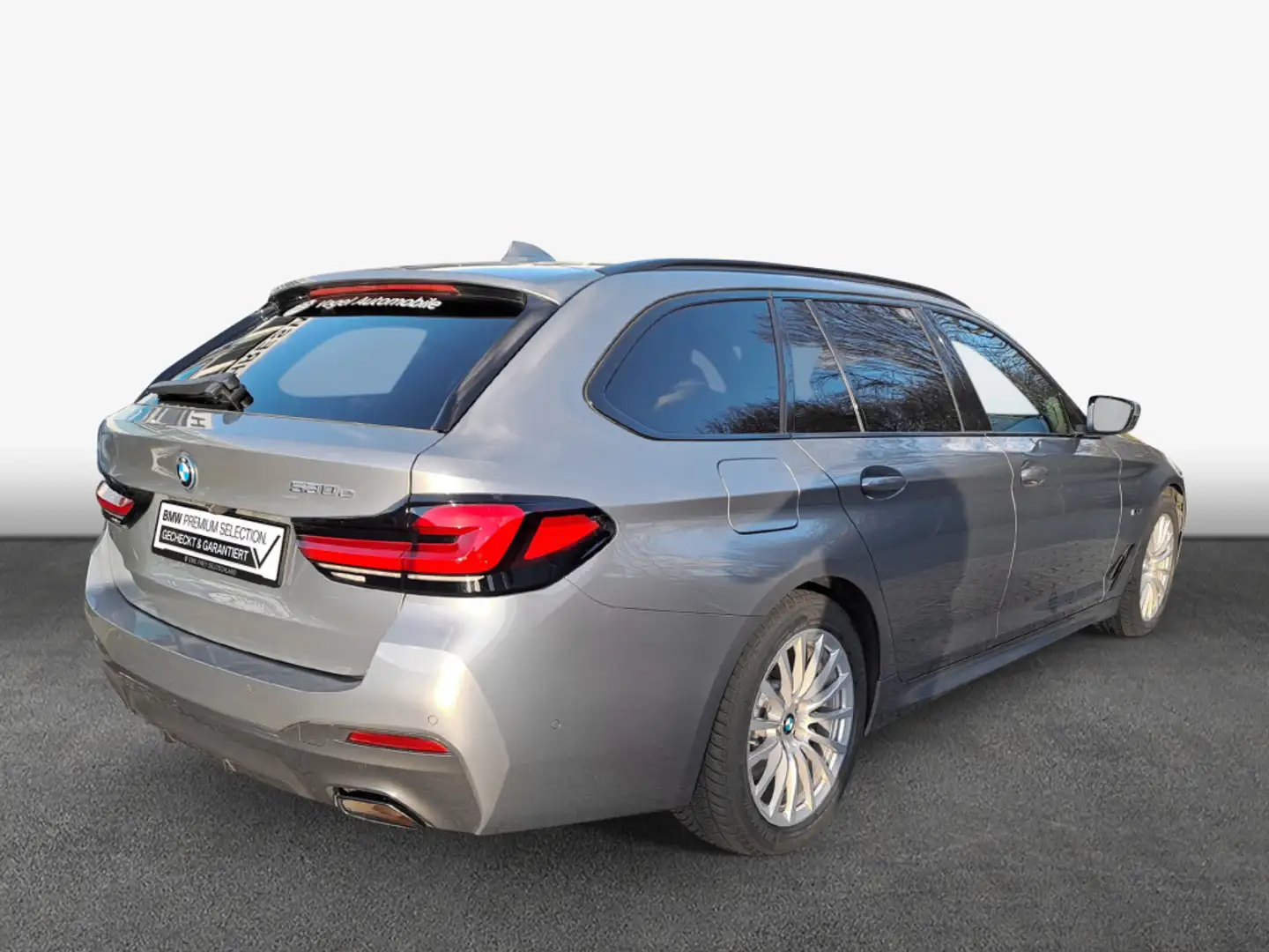 BMW 530 e Touring Aut. Grau - 2