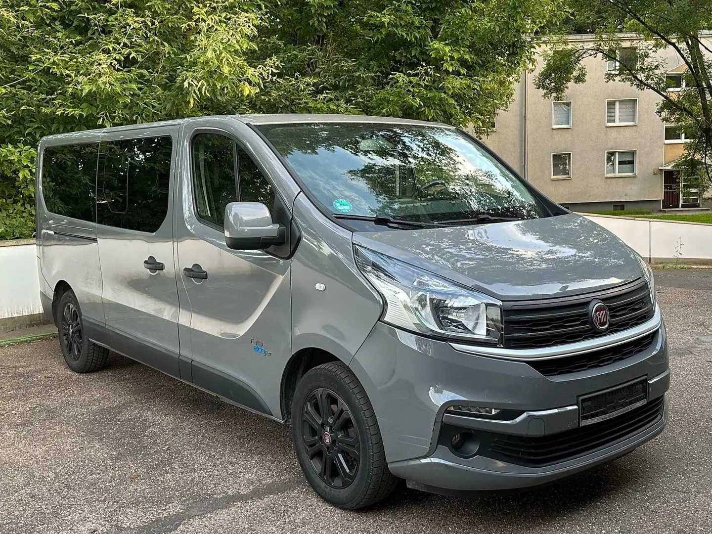 Fiat Talento Kombi L2H1 1,2t Family  *8-Sitzer* Szary - 2