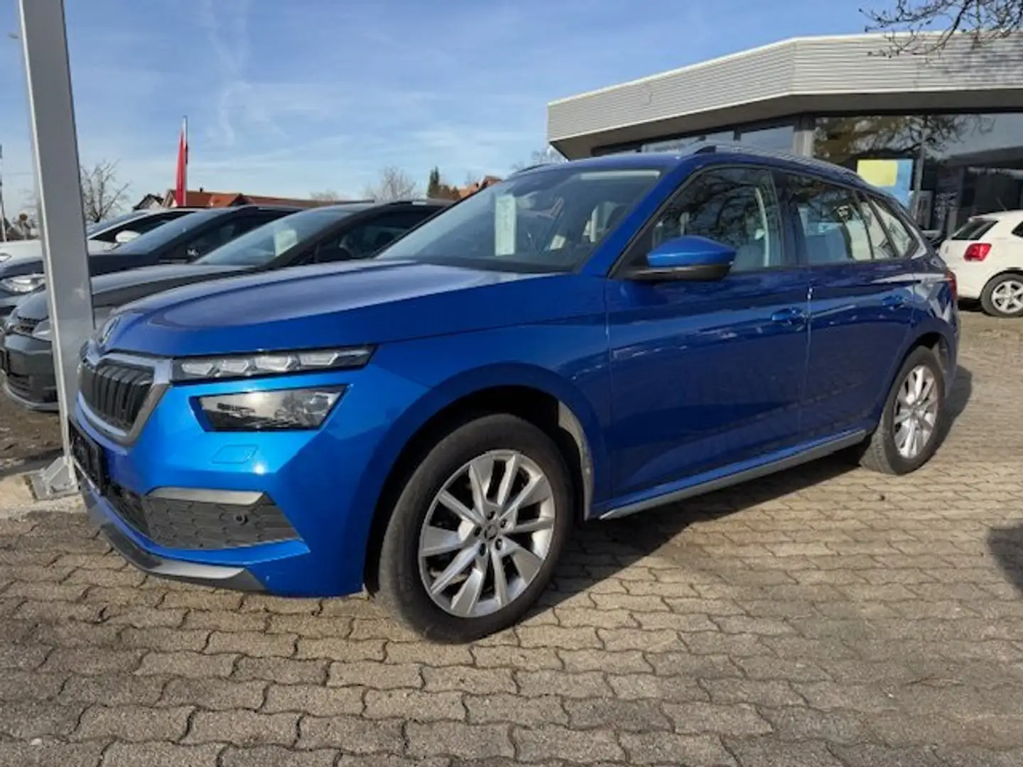 Skoda Kamiq 1.0 TSI DSG-Automatik Style Blau - 1