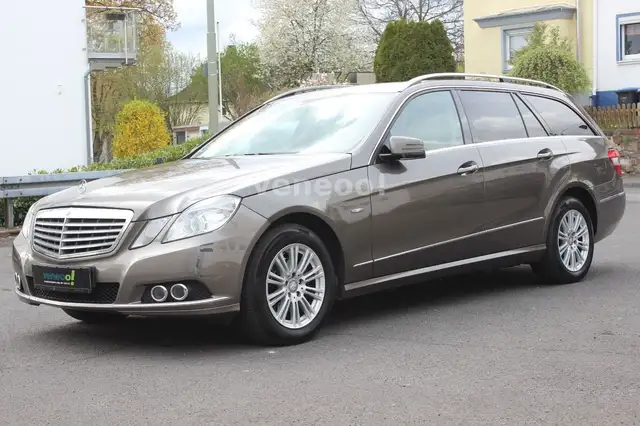Mercedes-Benz E 220 CDI T-Modell BlueEfficiency ELEGANCE