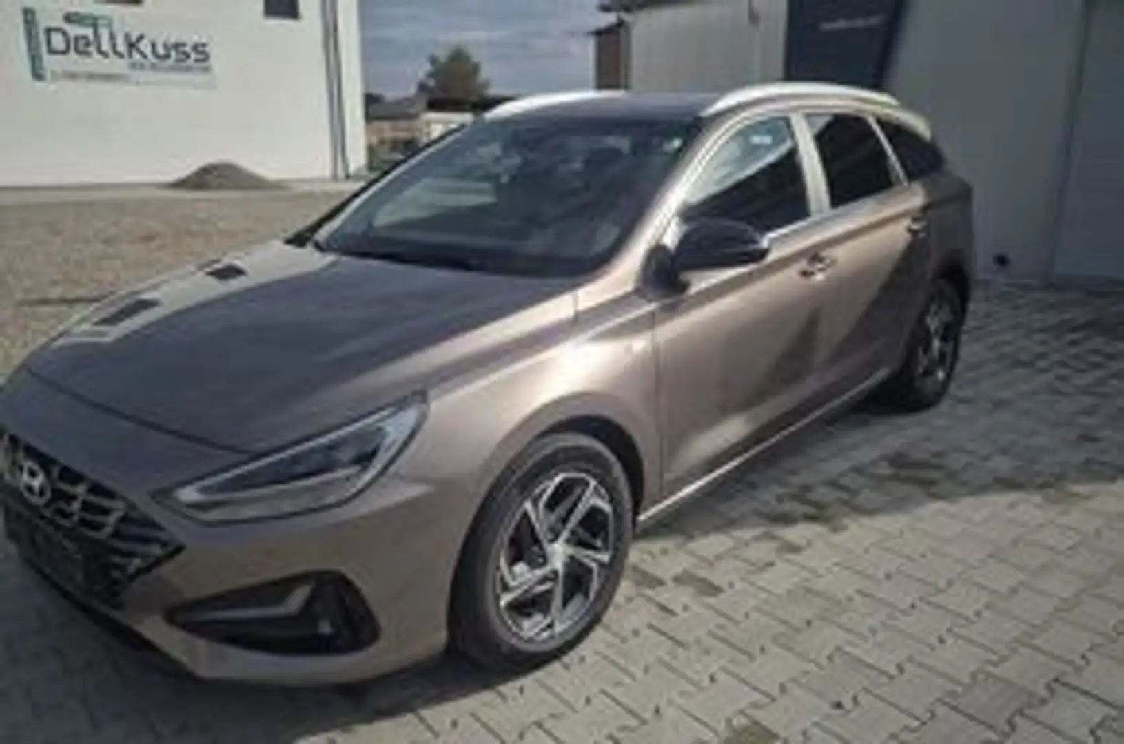 Hyundai i30 Mild-Hybrid 48V - 2