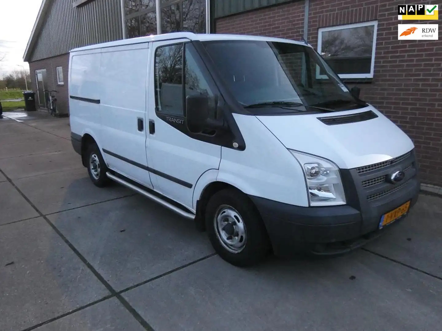 Ford Transit 260S 2.2 TDCI Edition* koelwagen*airco* 3 zits* White - 1