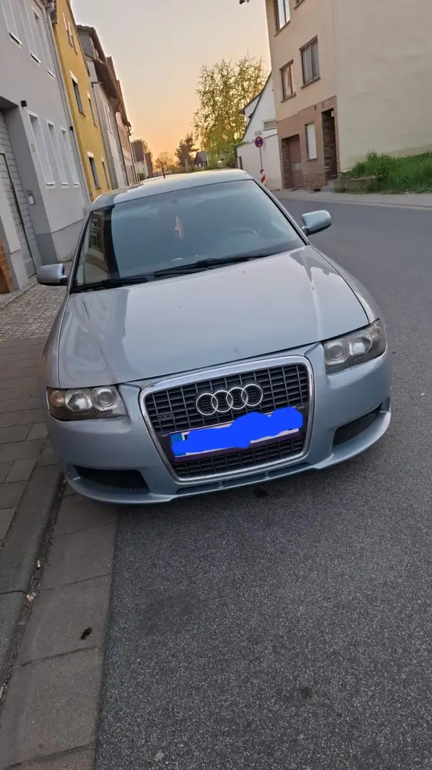 Audi A3 A3 1.8 Attraction Albastru - 1