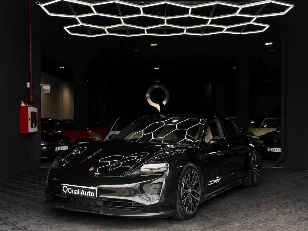 Porsche Taycan 4S - foto 1
