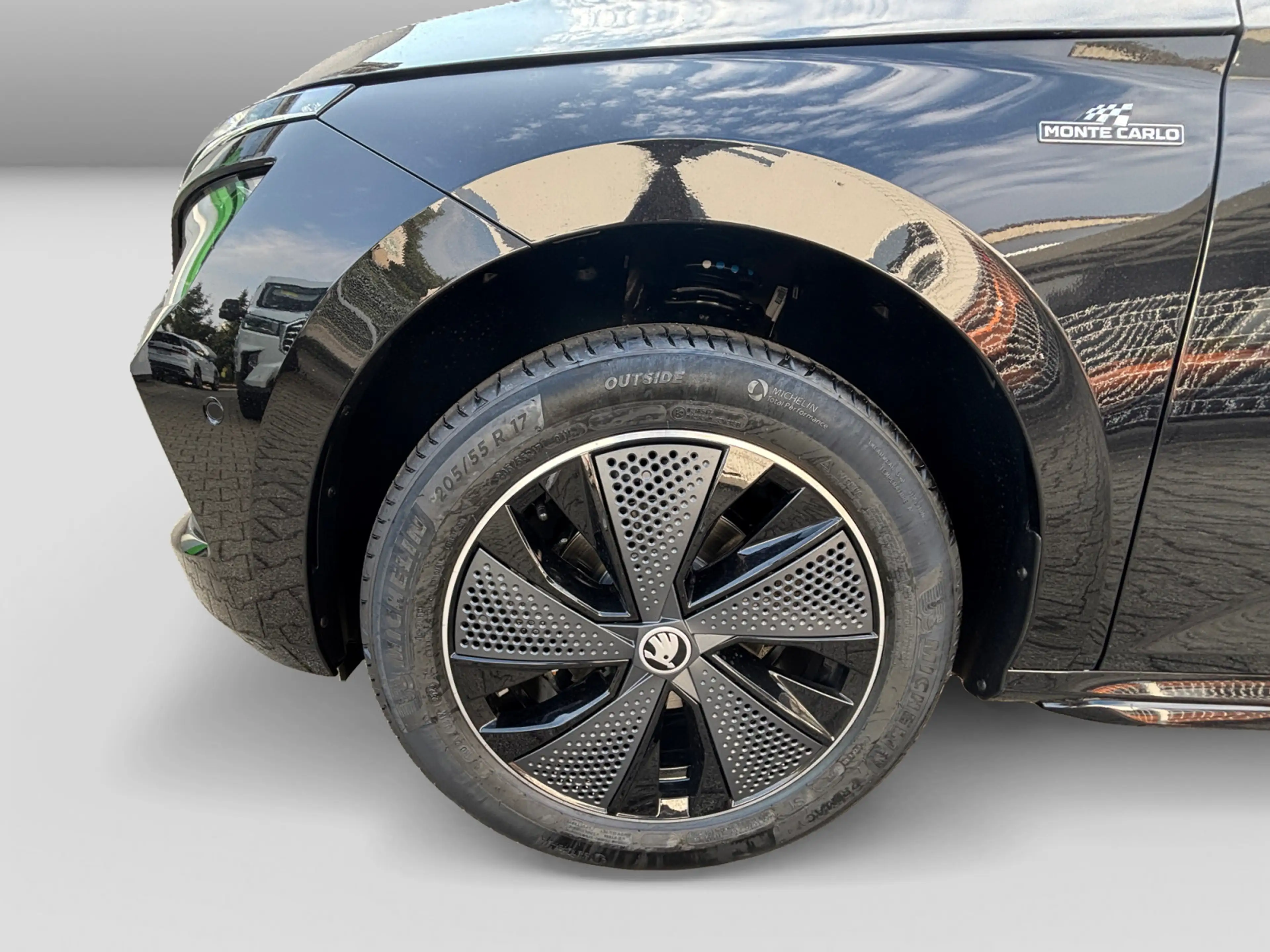 Skoda Kamiq Monte Carlo 1,0 TSI DSG AHK Infotainment — photo 5