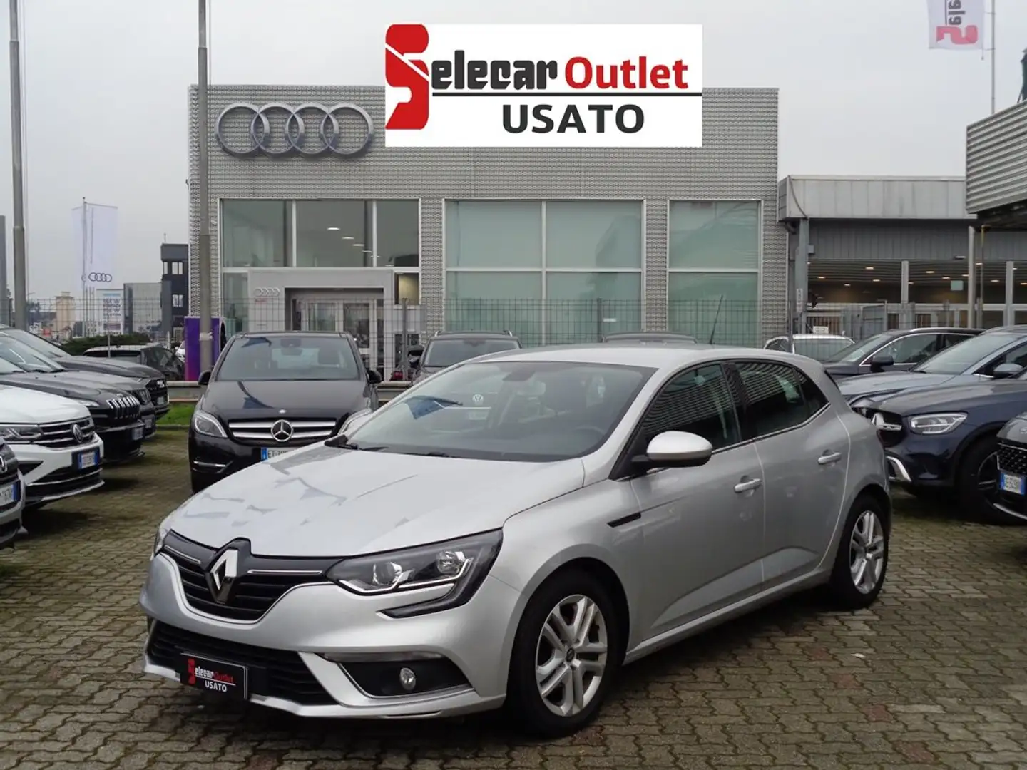 Renault Megane 1.5 blue dCi 115CV Business Zilver - 1