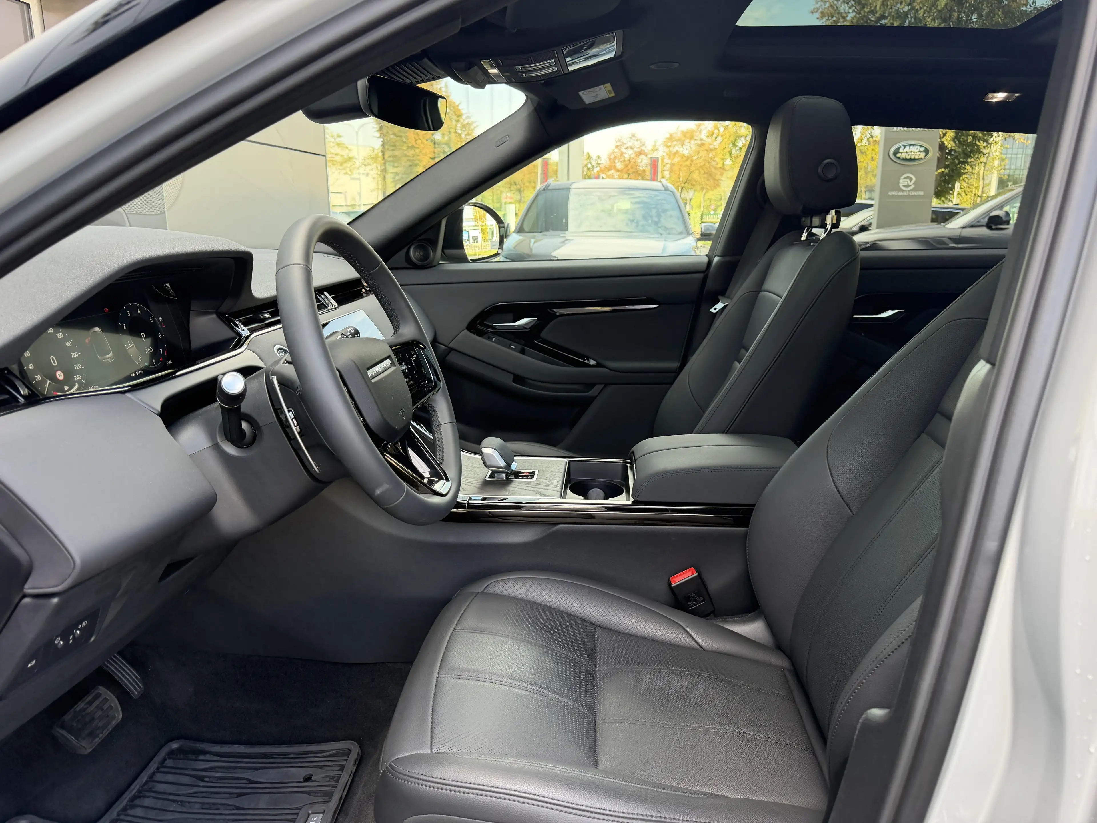 Land Rover Range Rover Evoque P160 S FWD Auto. 26.5MY — photo 7
